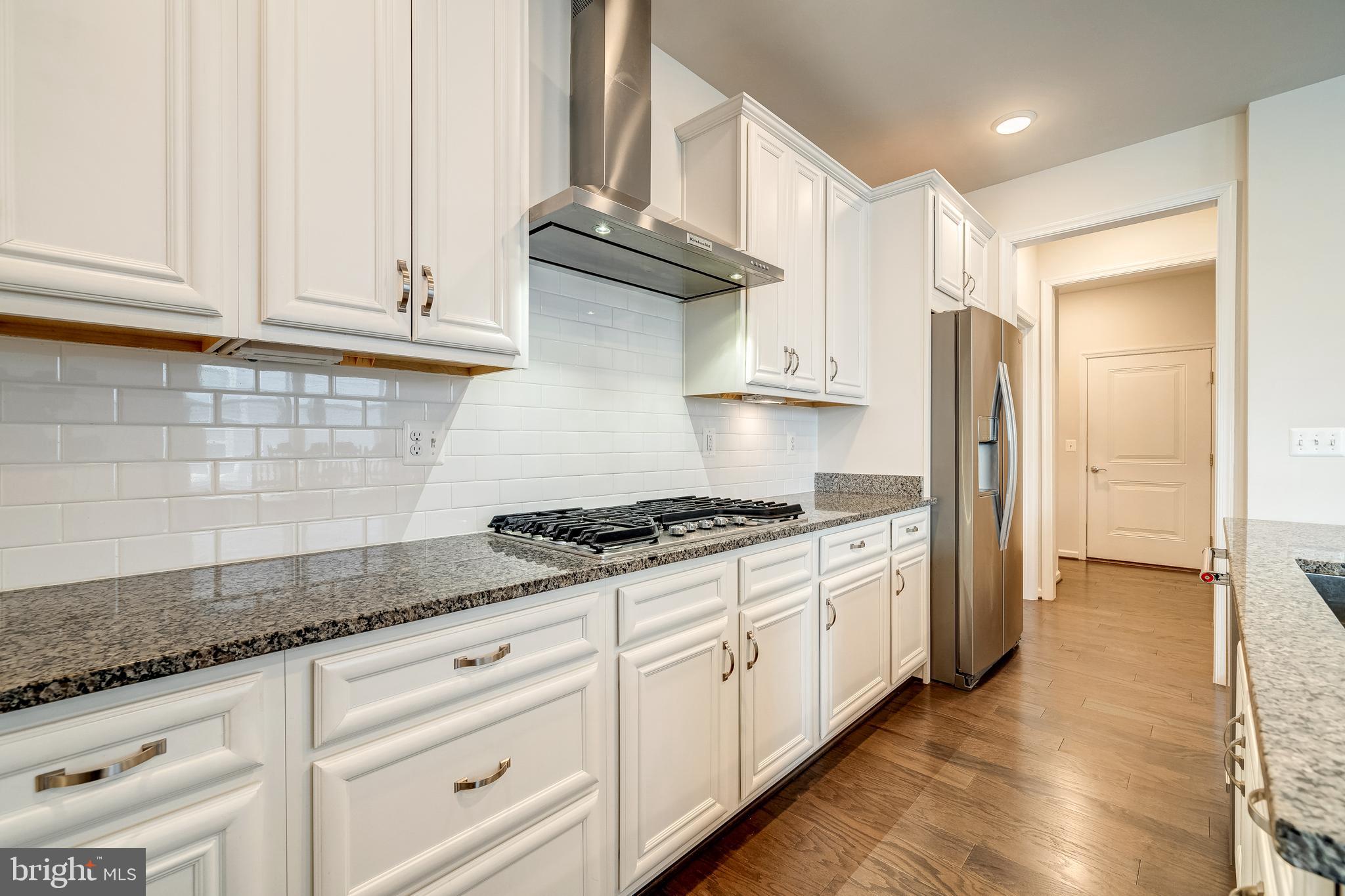 LEXINGTON 7 - Residential