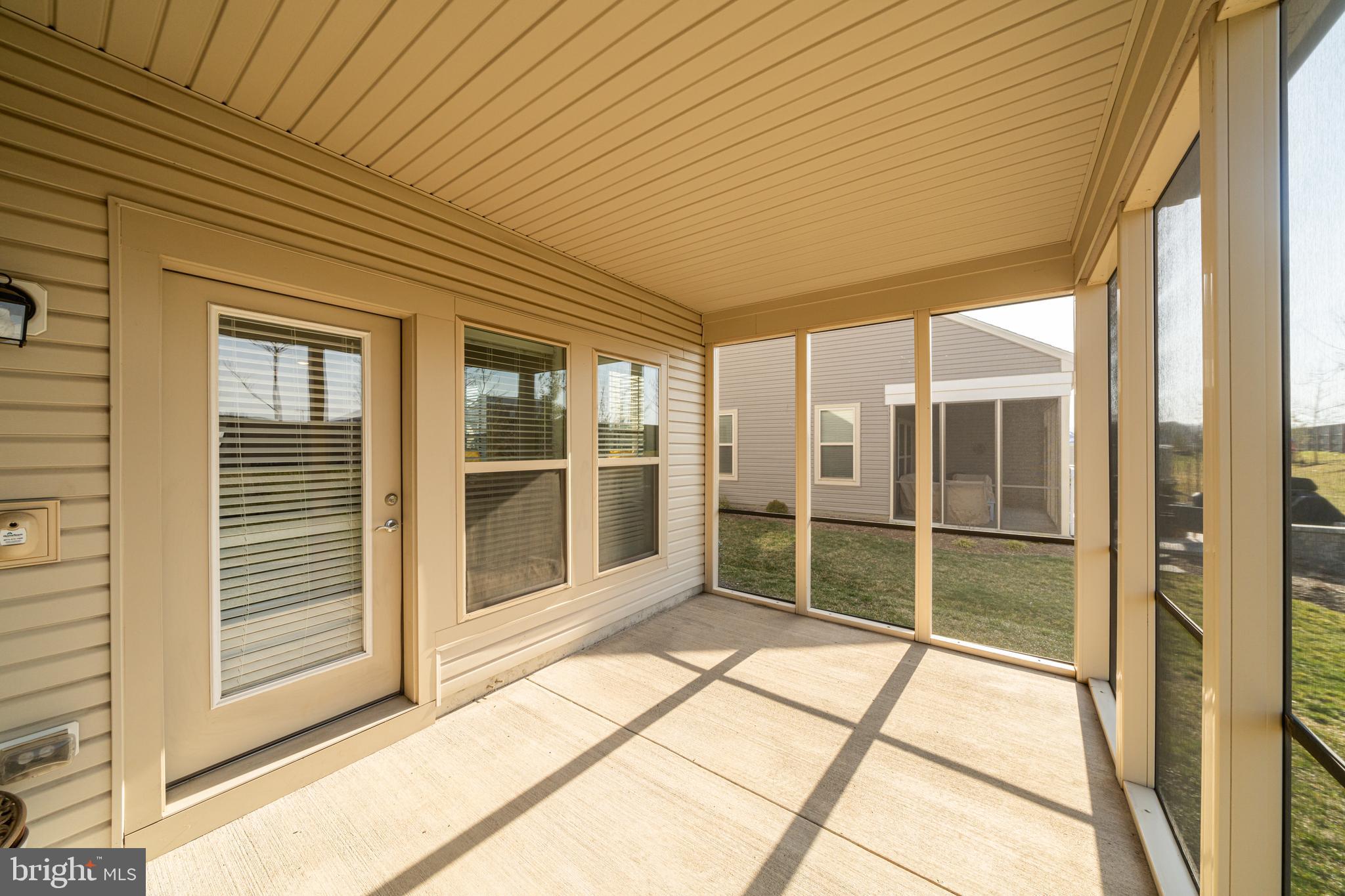 LEXINGTON 7 - Residential