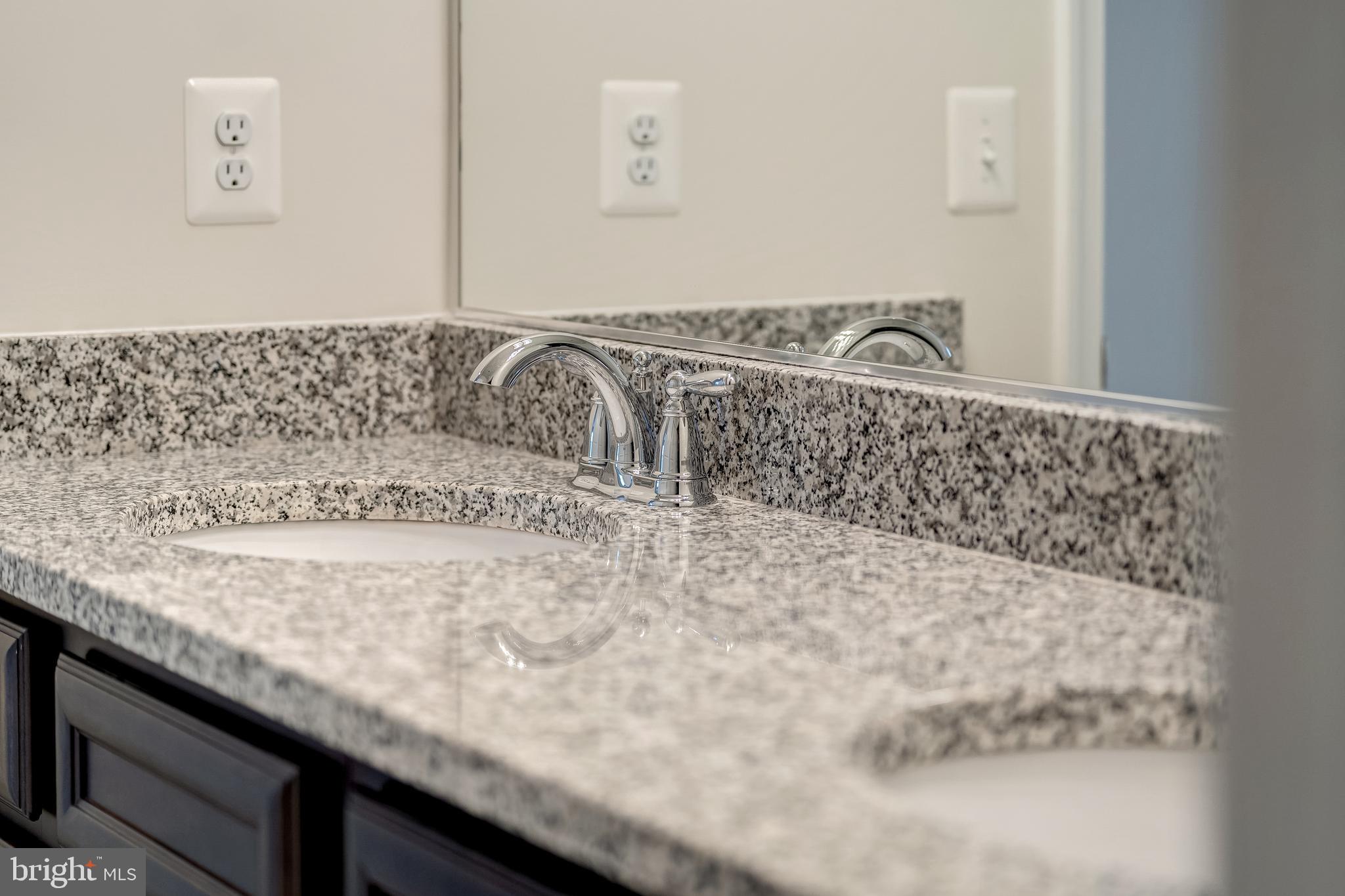 LEXINGTON 7 - Residential