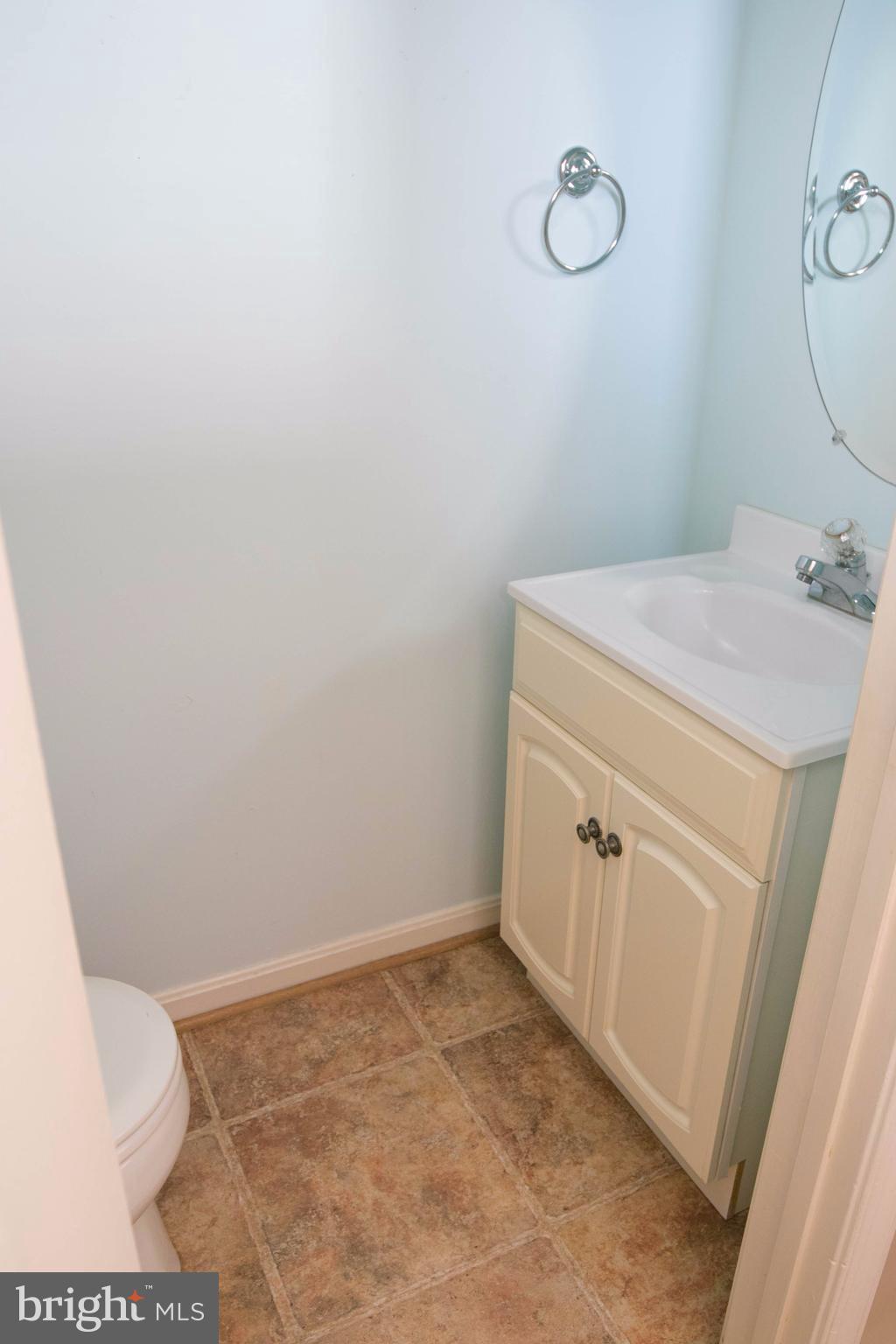 SHEFFIELD MANOR - Residential Lease