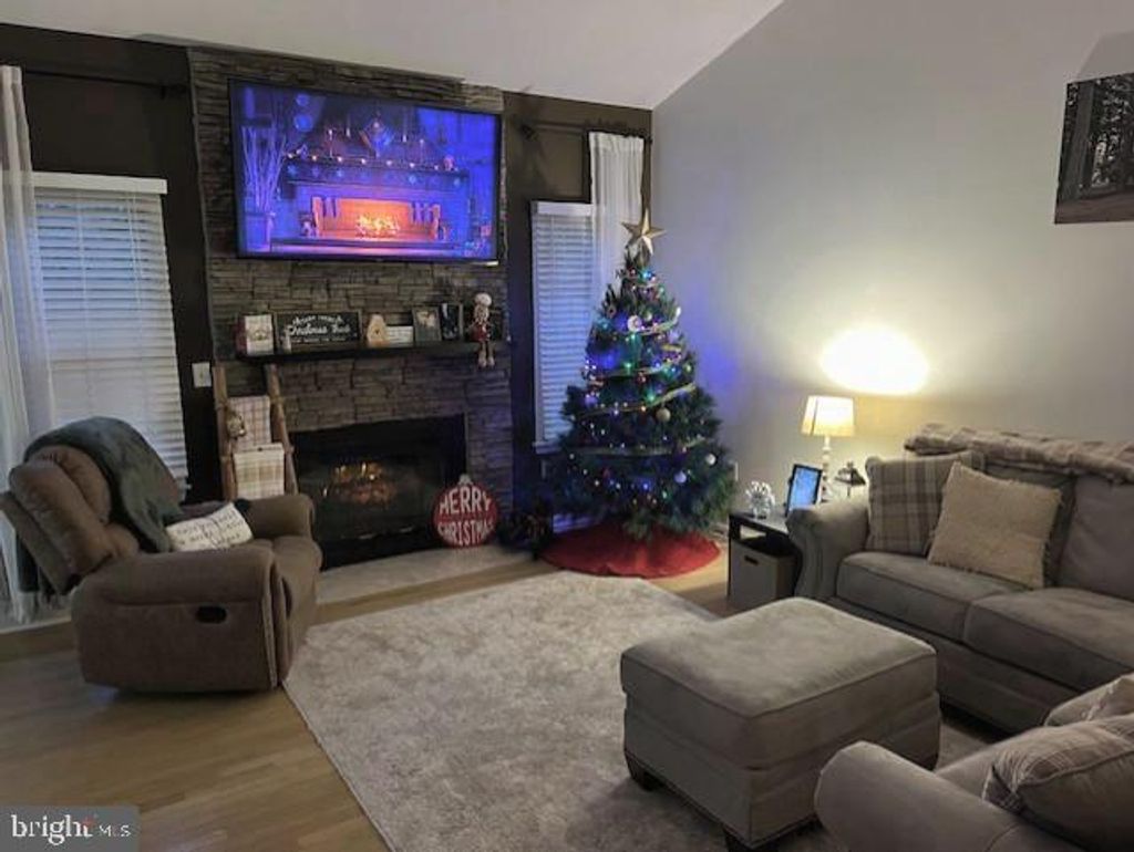 Photo of 117 Yale Lane, FALLING WATERS, WV 25419 (MLS # WVBE2046582)