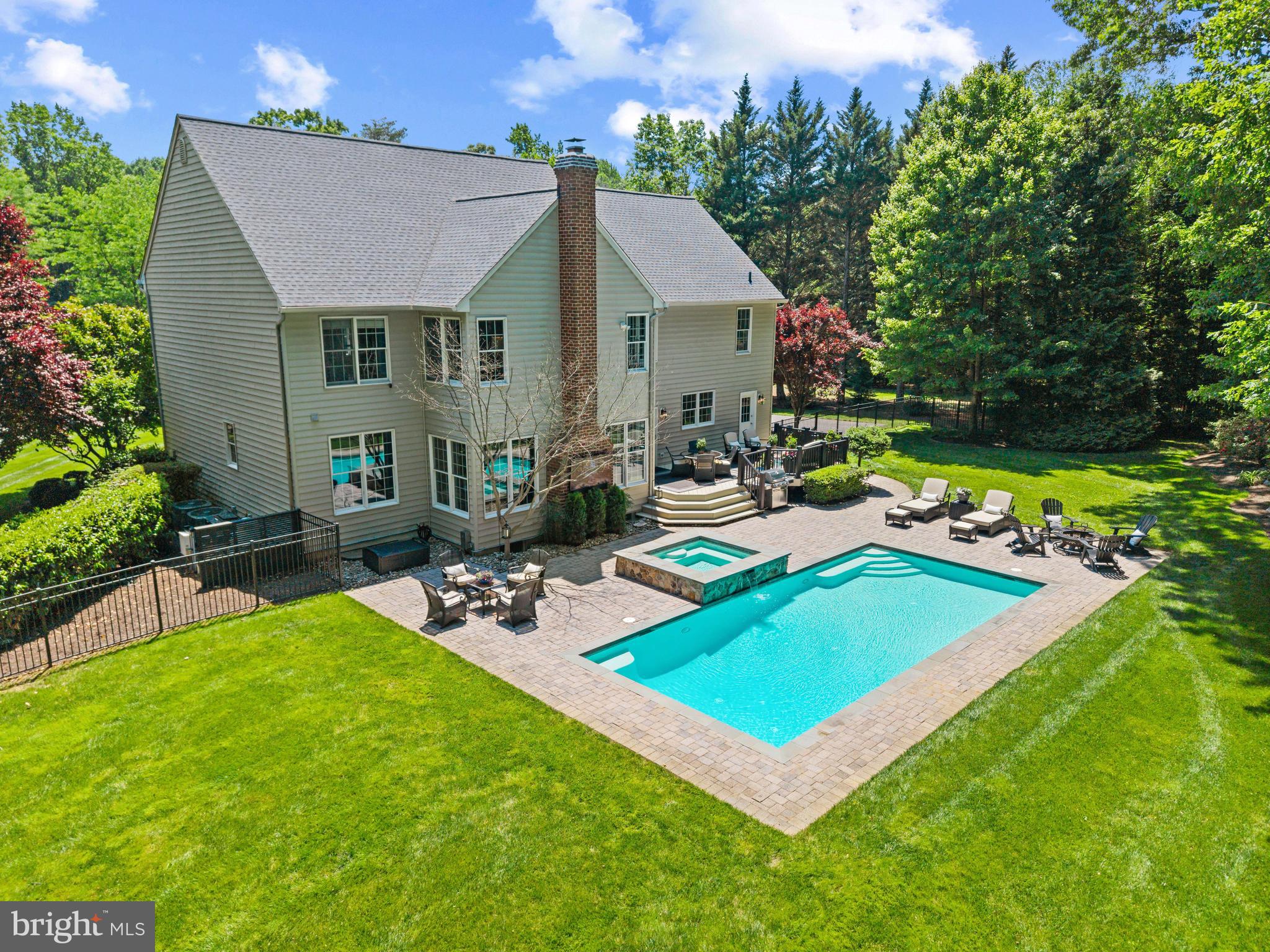 PENDERBROOKE - Residential