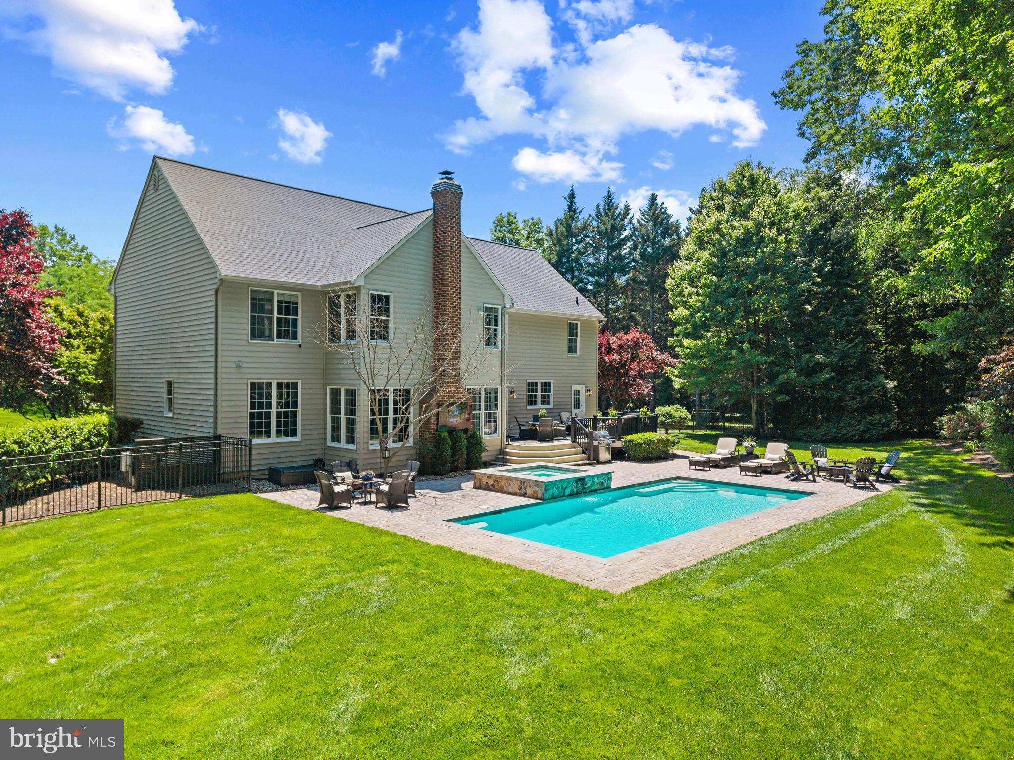 PENDERBROOKE - Residential