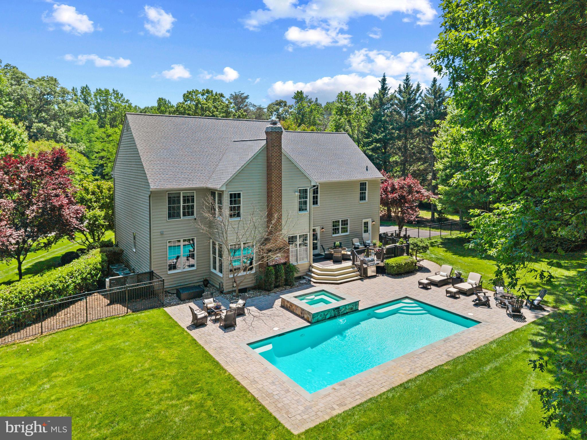 PENDERBROOKE - Residential