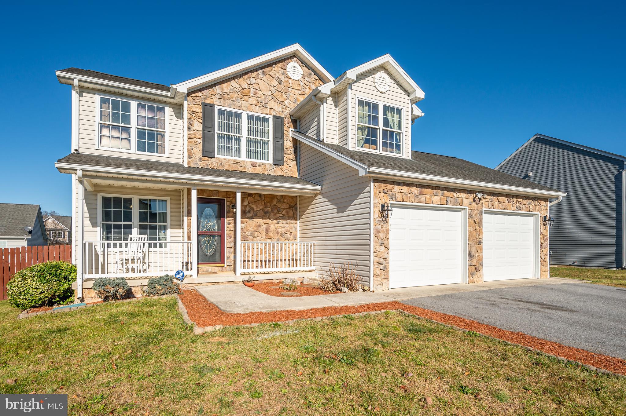 CRESTFIELD - Residential