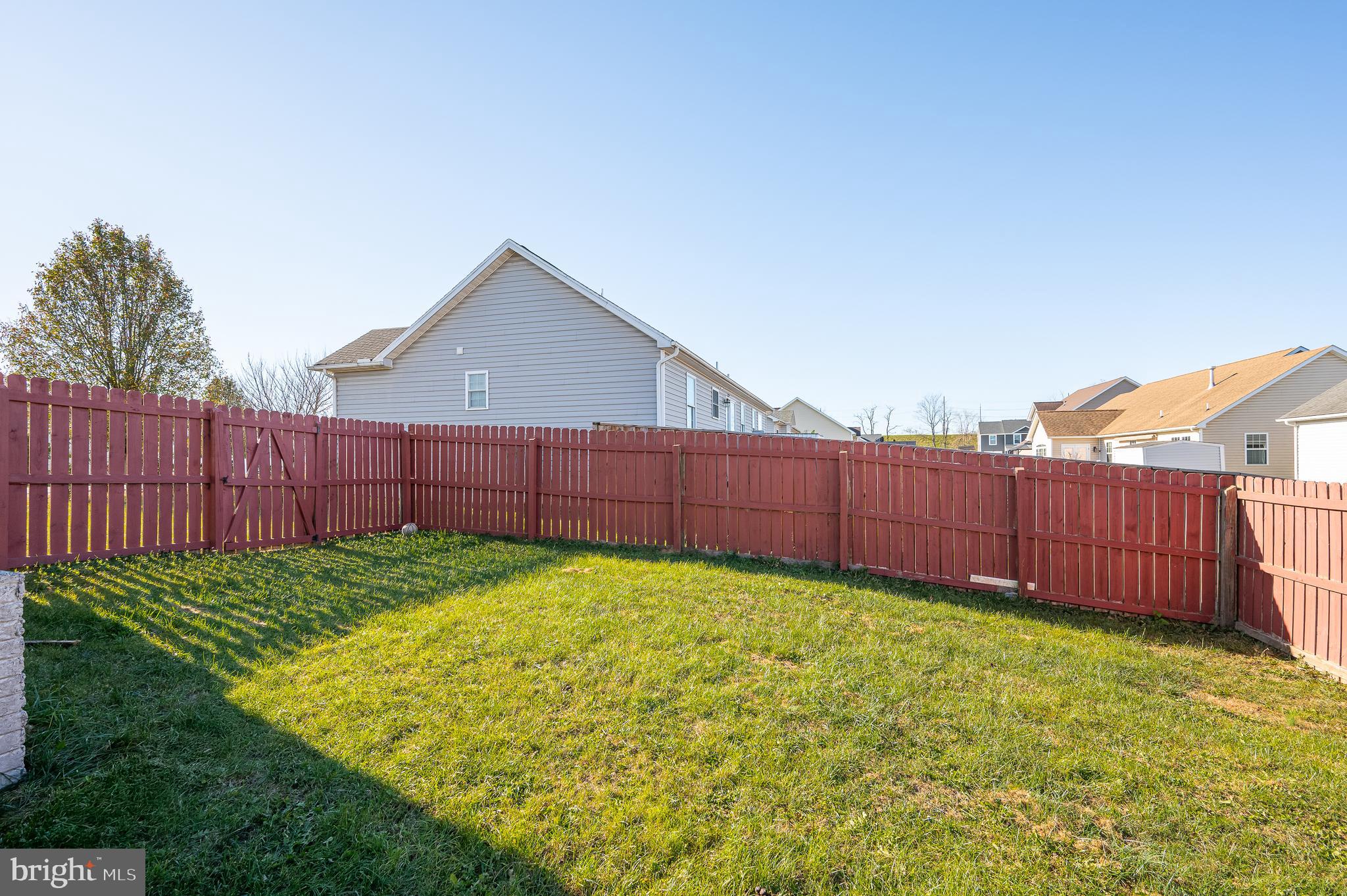 CRESTFIELD - Residential