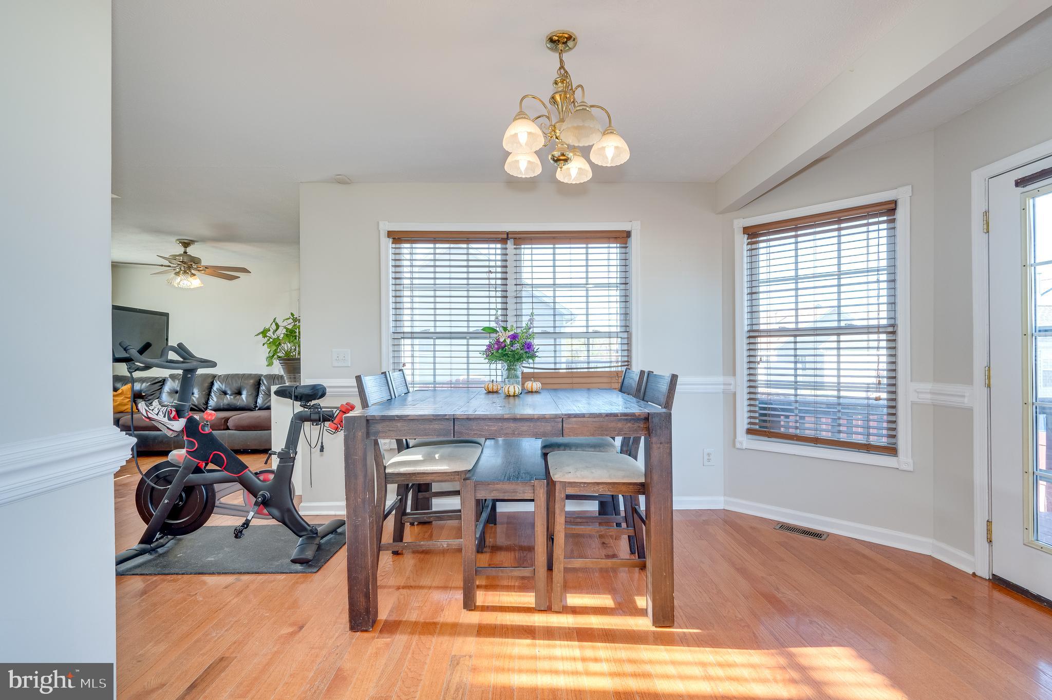 CRESTFIELD - Residential