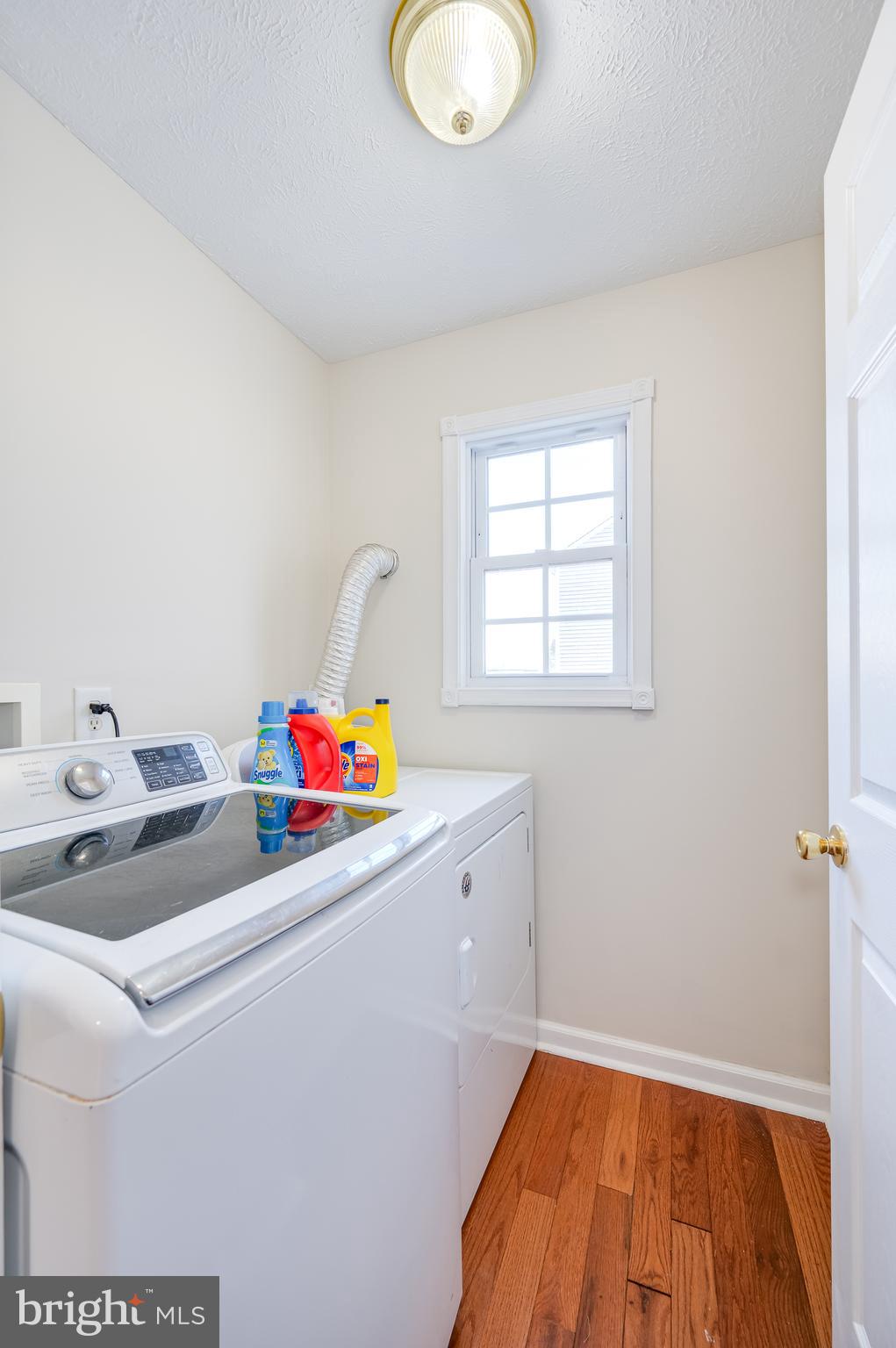 CRESTFIELD - Residential