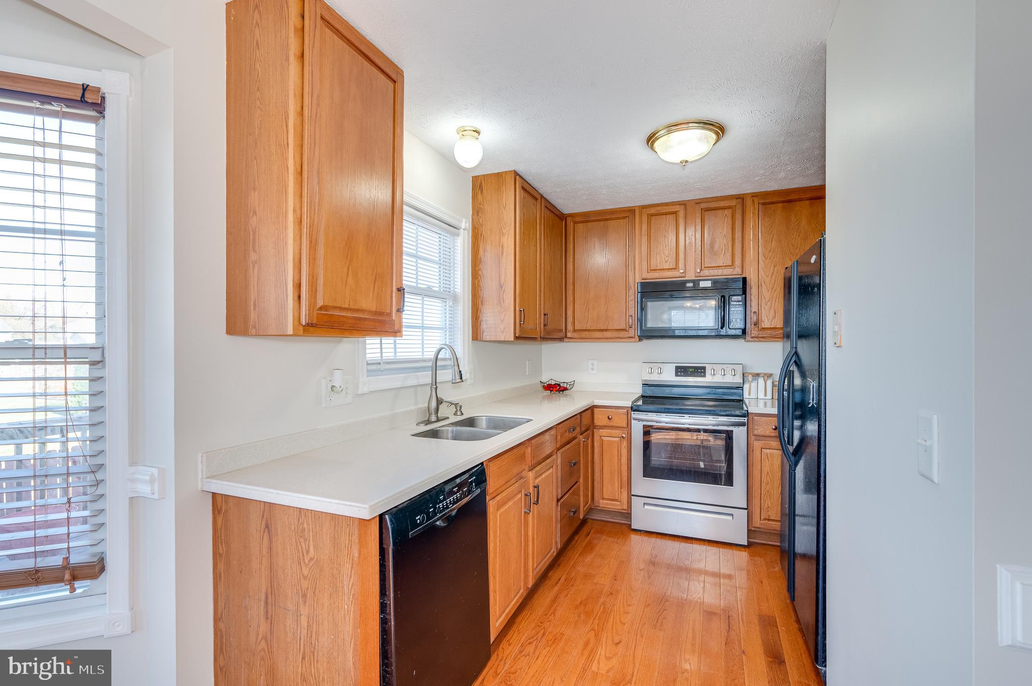 CRESTFIELD - Residential