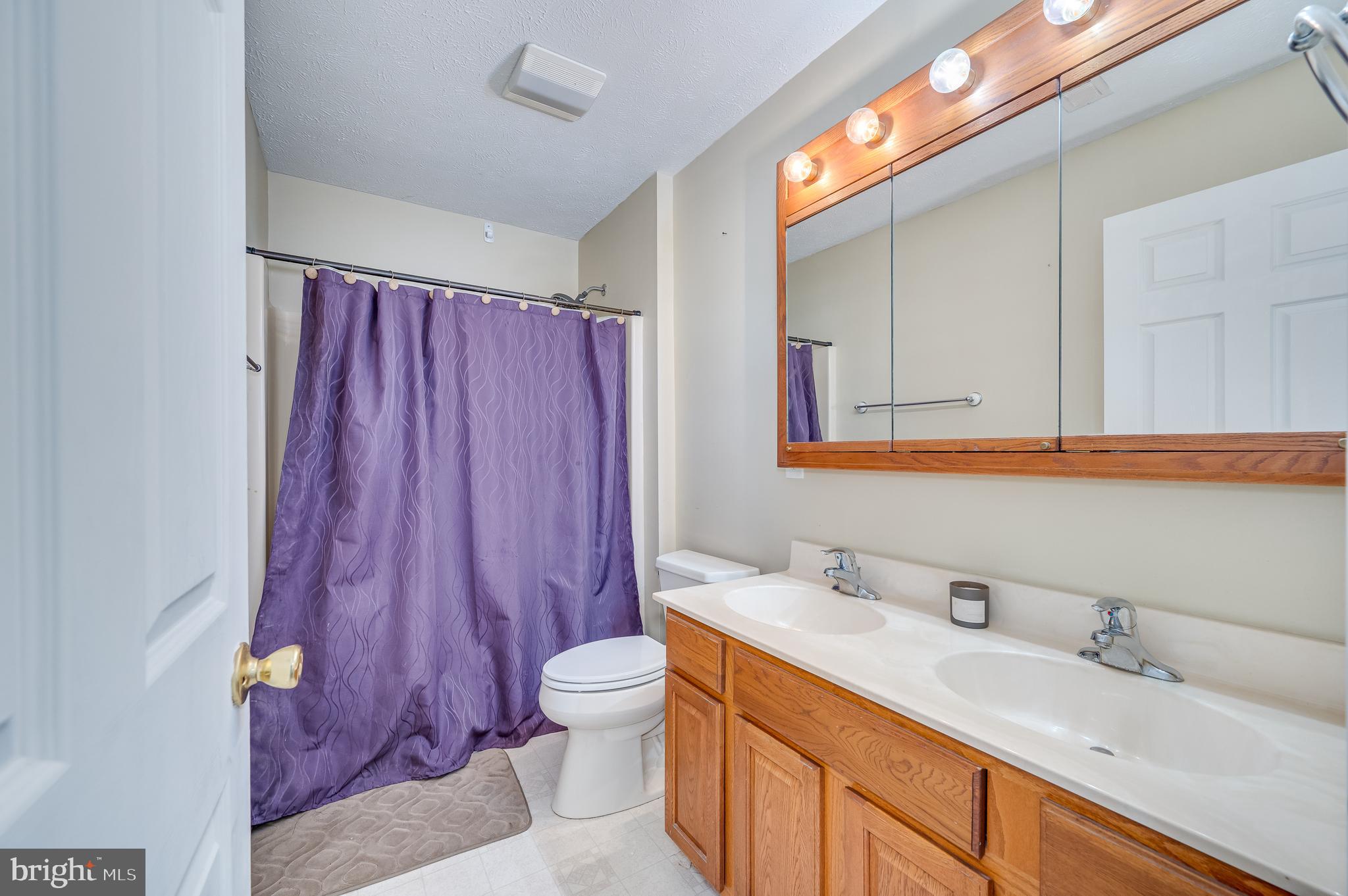 CRESTFIELD - Residential