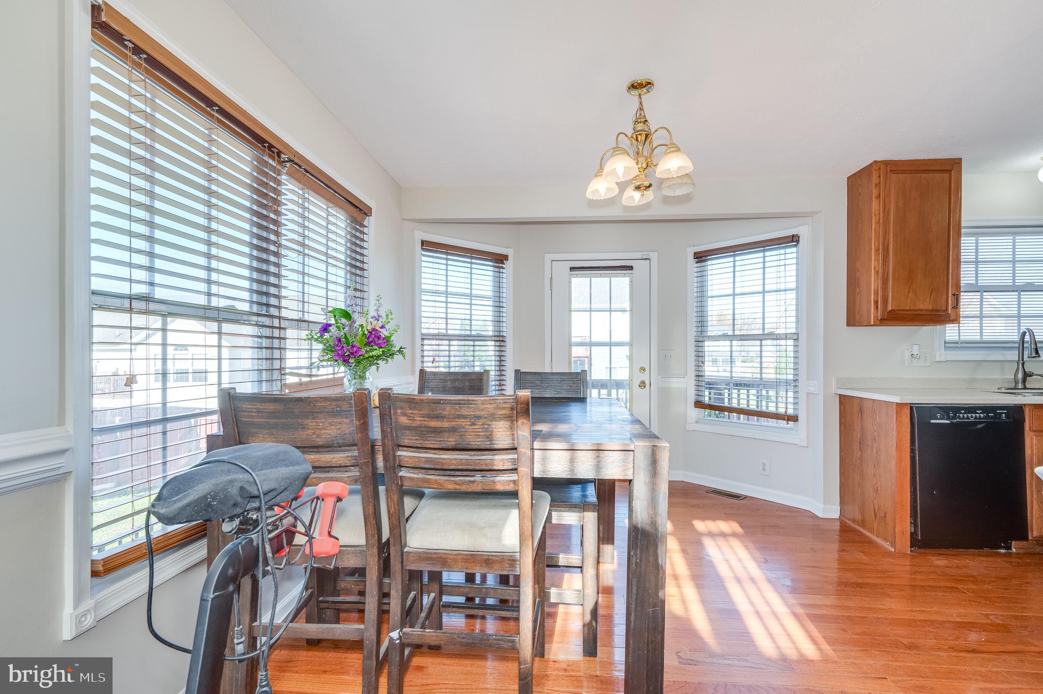 CRESTFIELD - Residential