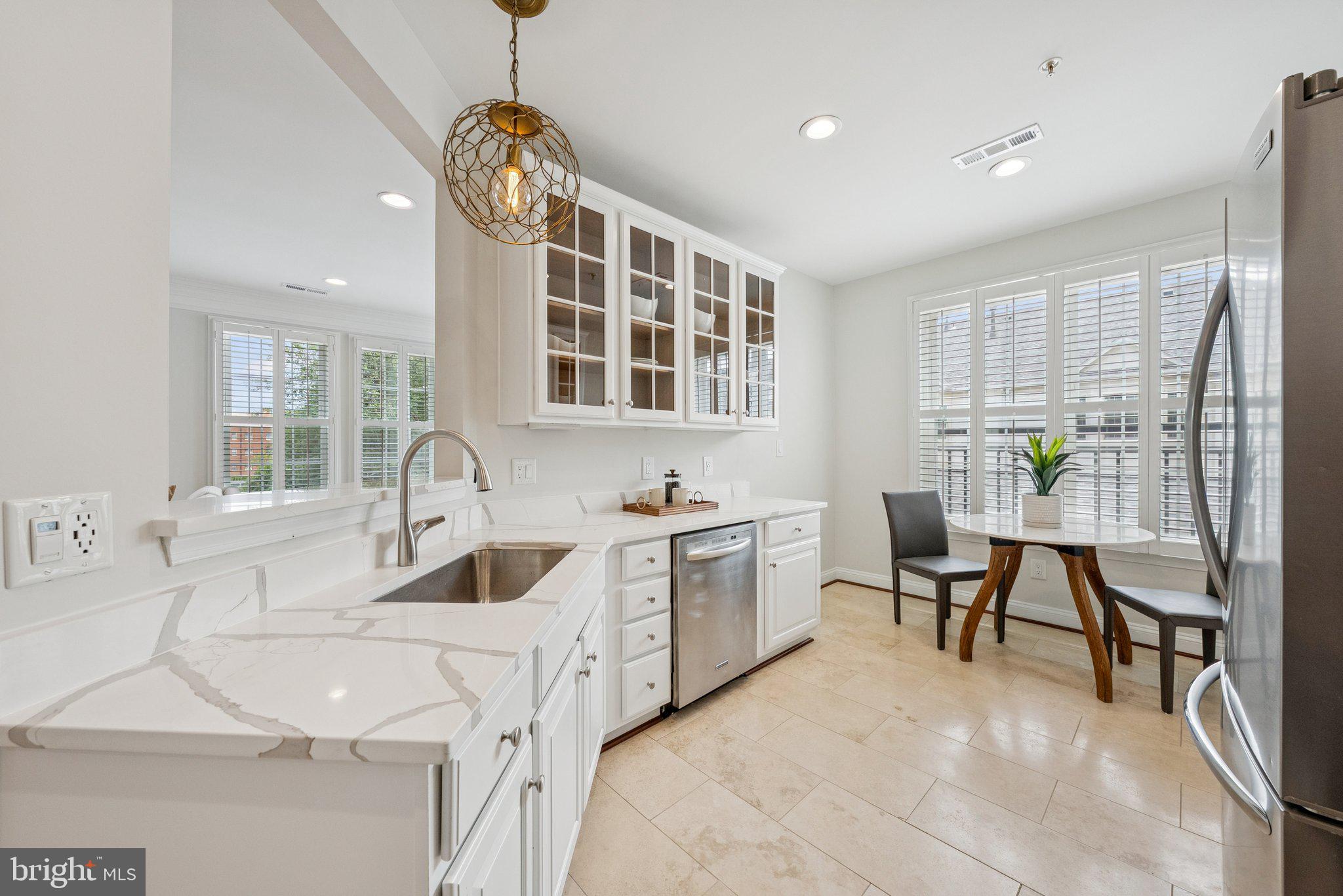 OLD TOWN CRESCENT - Residential