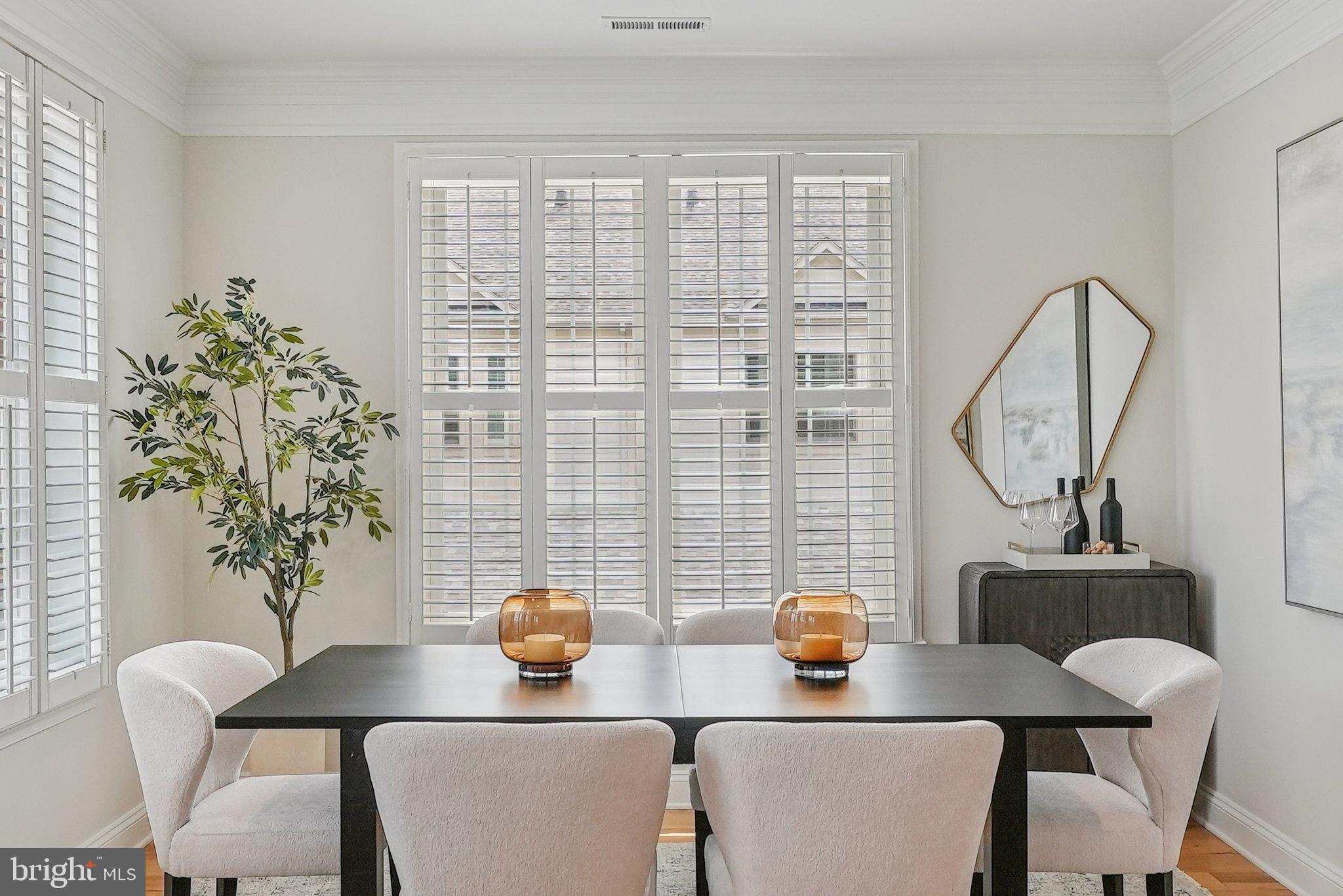 OLD TOWN CRESCENT - Residential