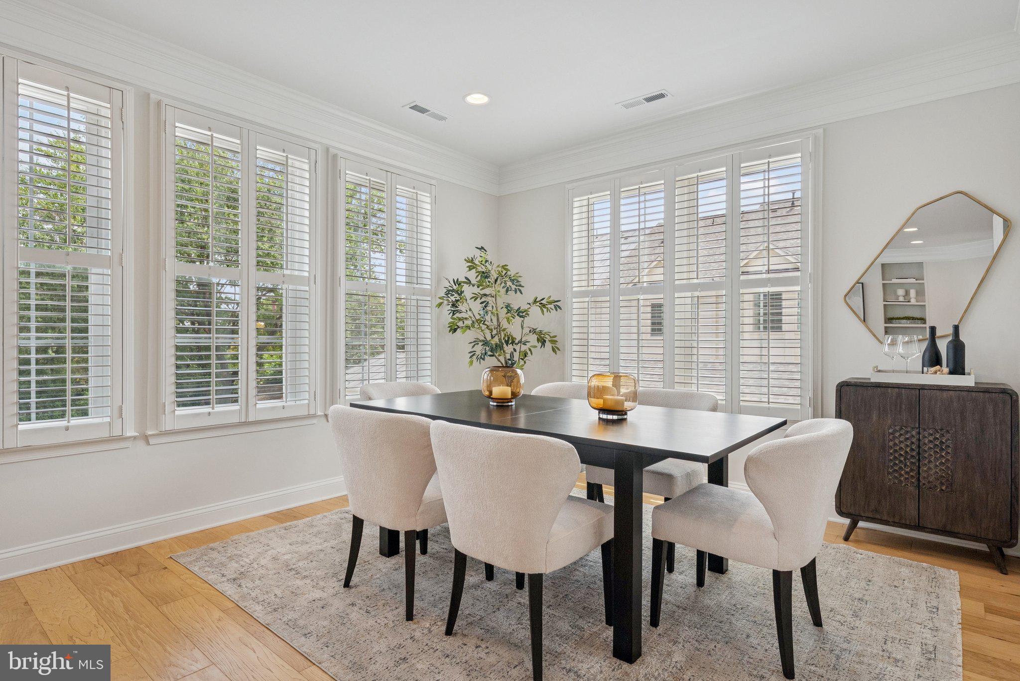 OLD TOWN CRESCENT - Residential