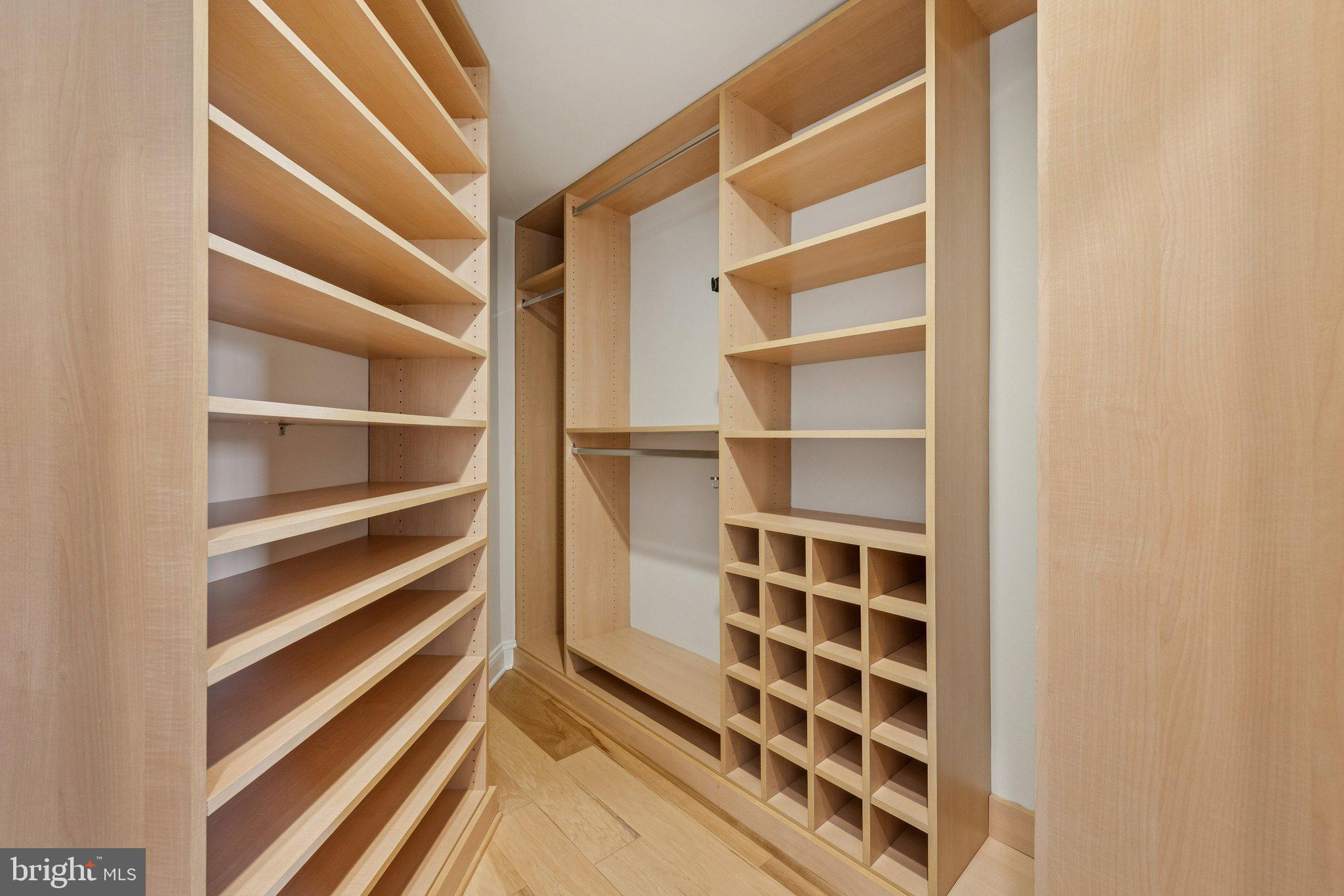 OLD TOWN CRESCENT - Residential