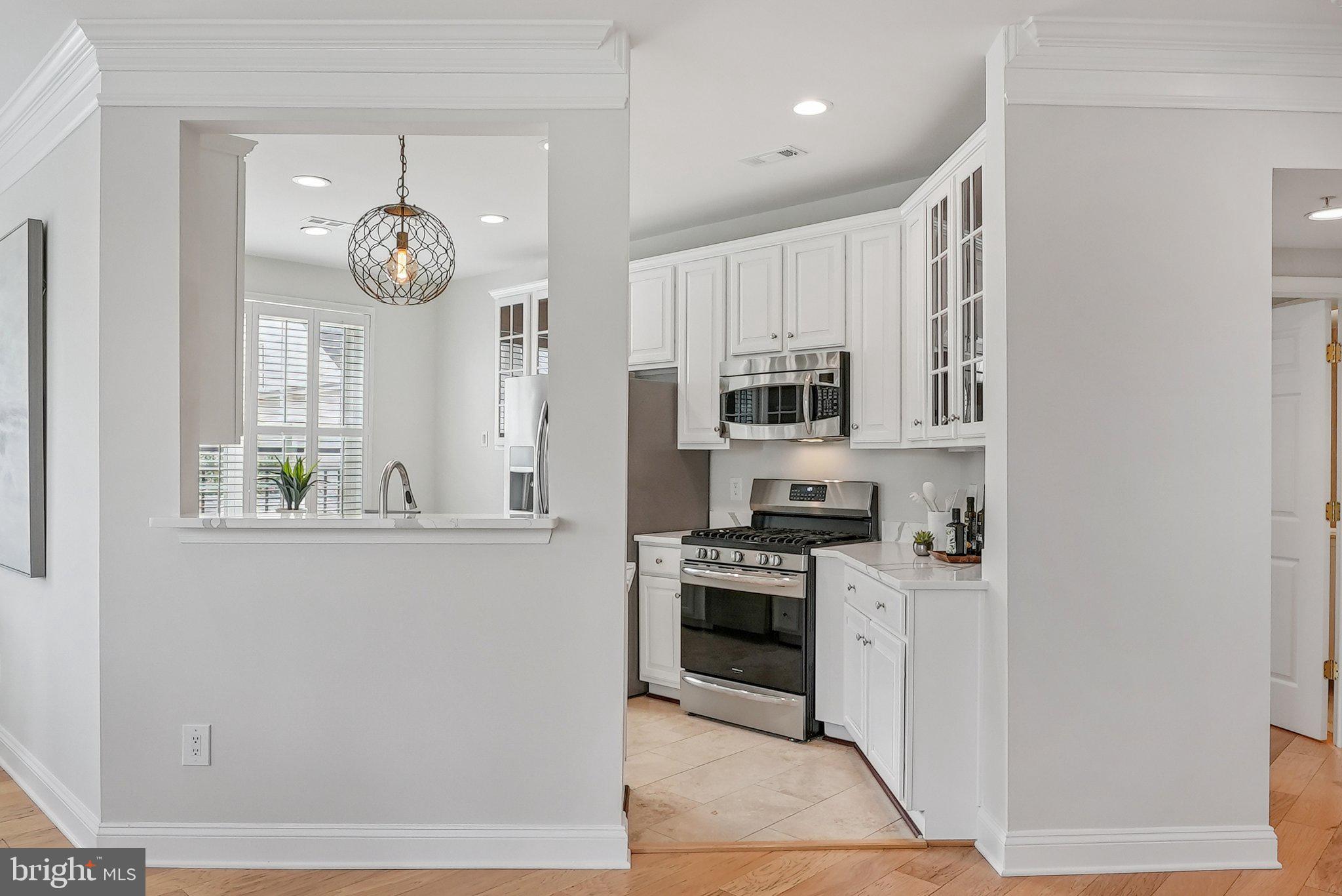 OLD TOWN CRESCENT - Residential