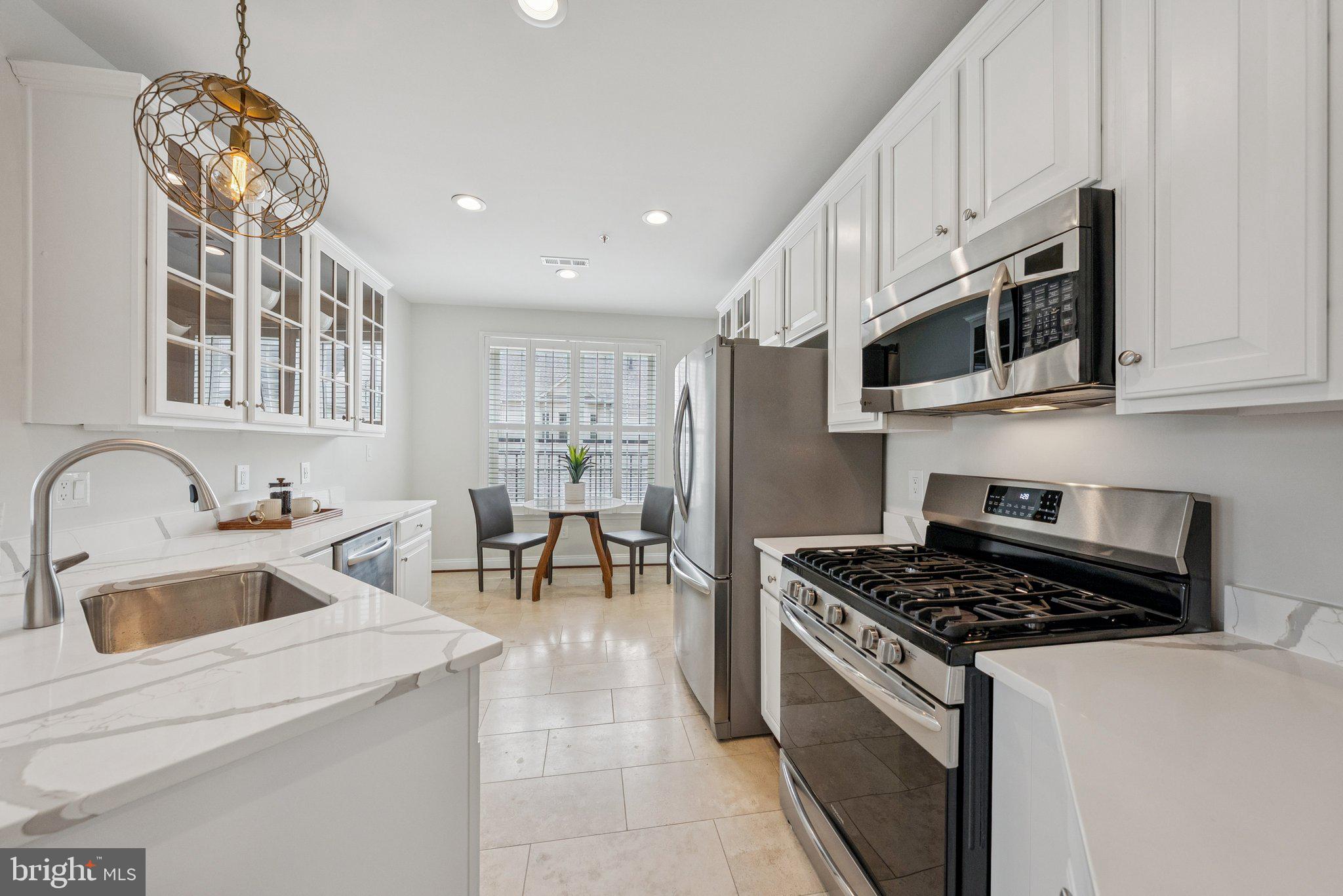 OLD TOWN CRESCENT - Residential