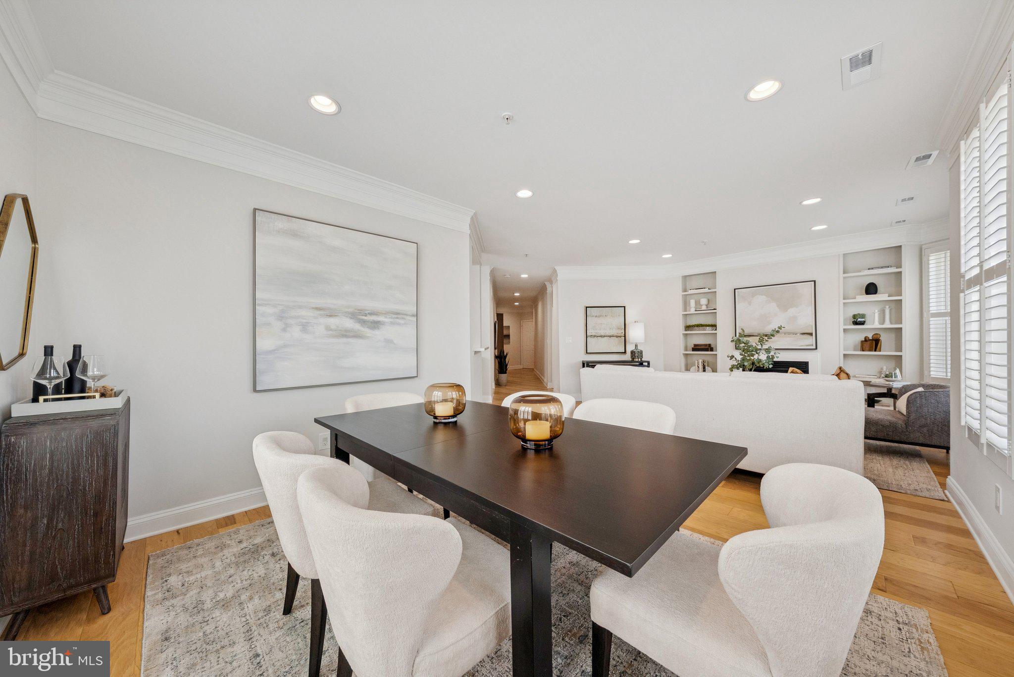 OLD TOWN CRESCENT - Residential