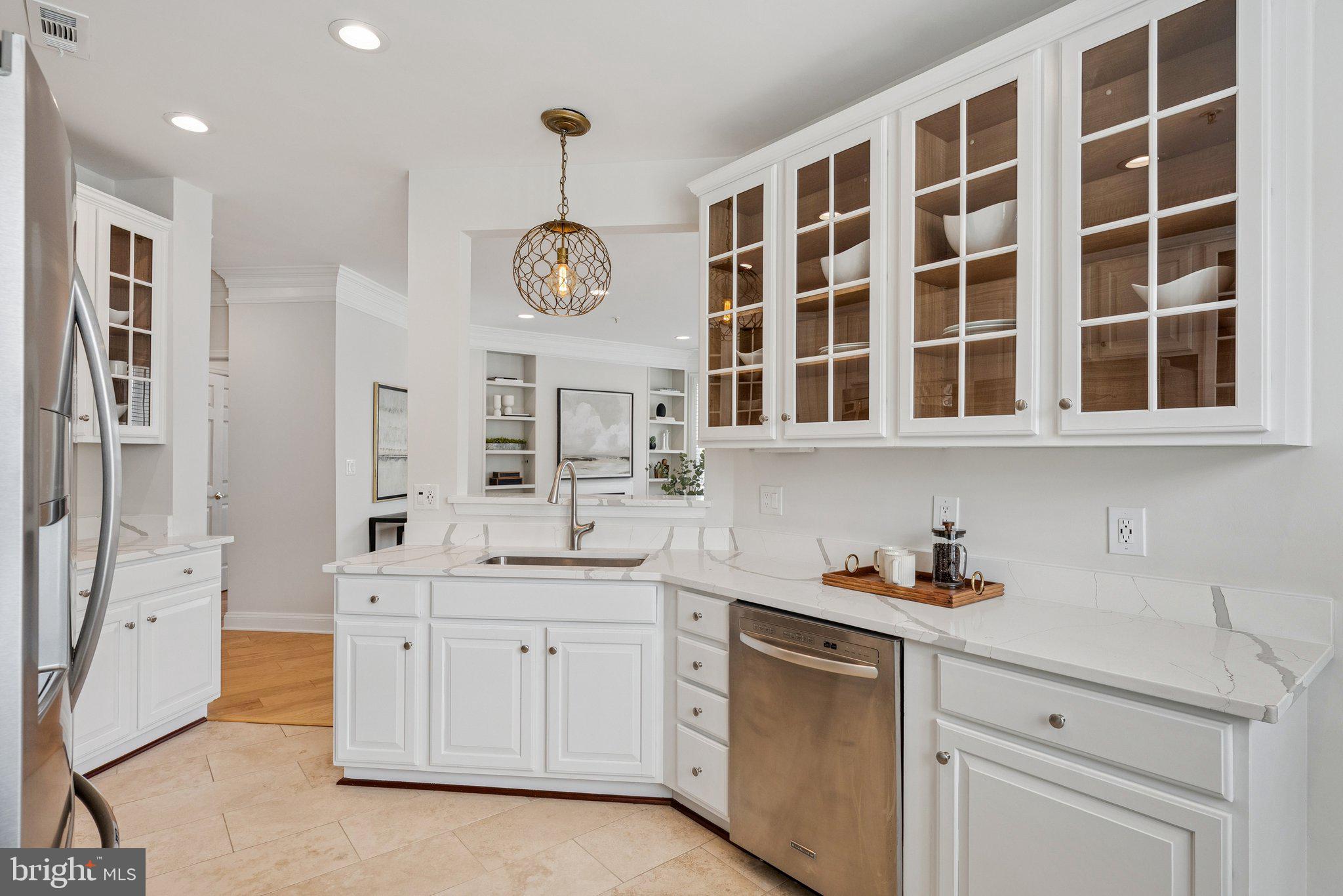 OLD TOWN CRESCENT - Residential