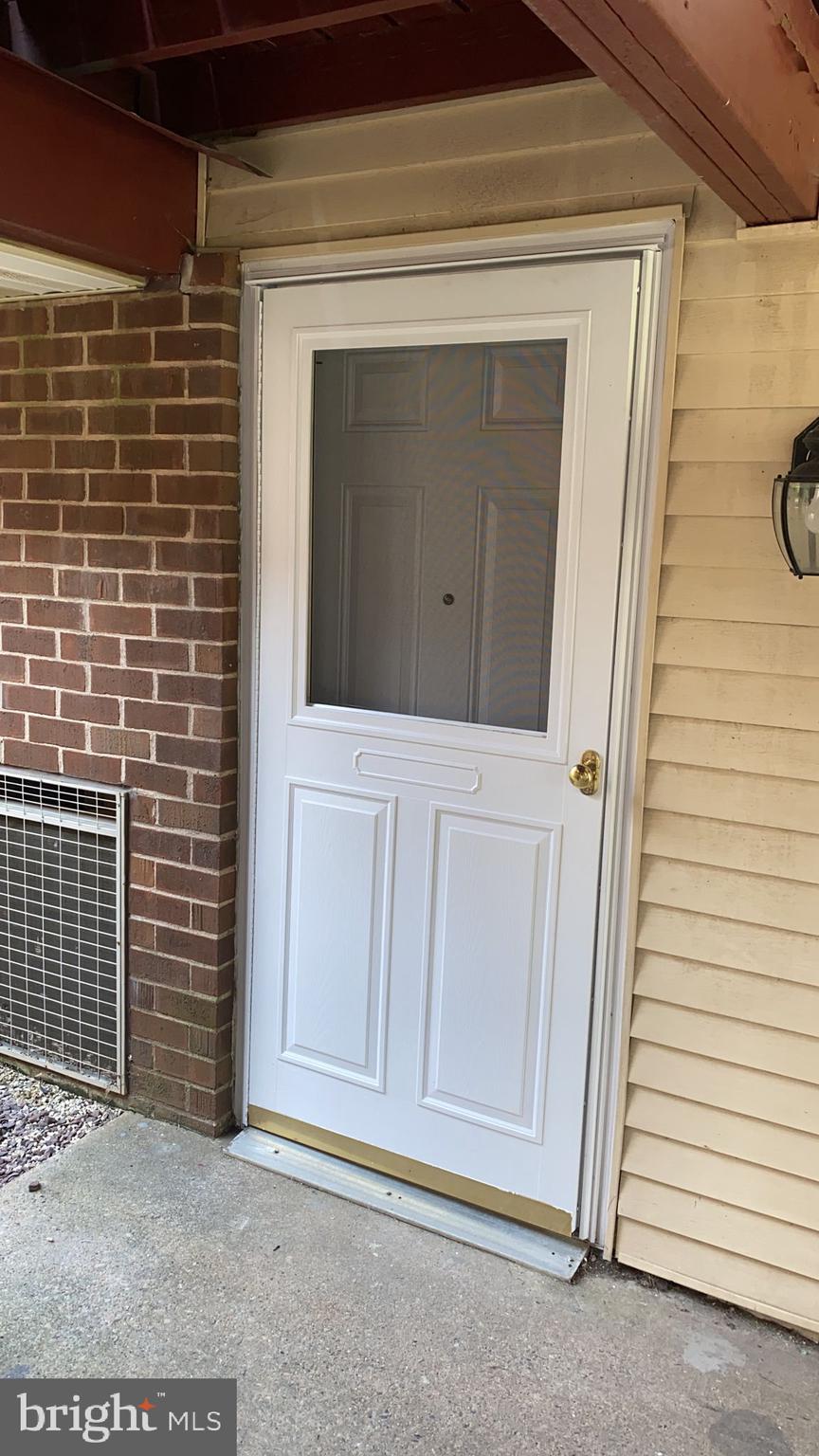 FLORENCE TOLLGATE - Residential Lease