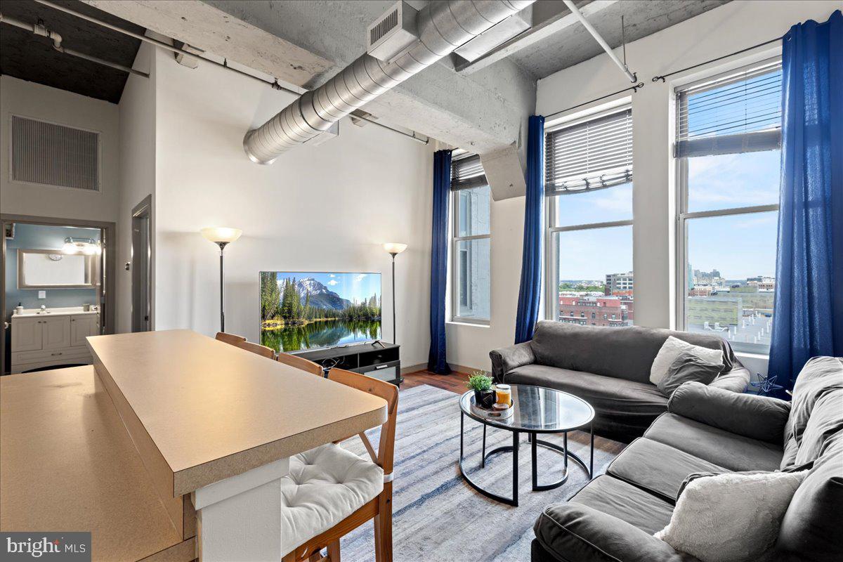 511 N BROAD STREET 19 806