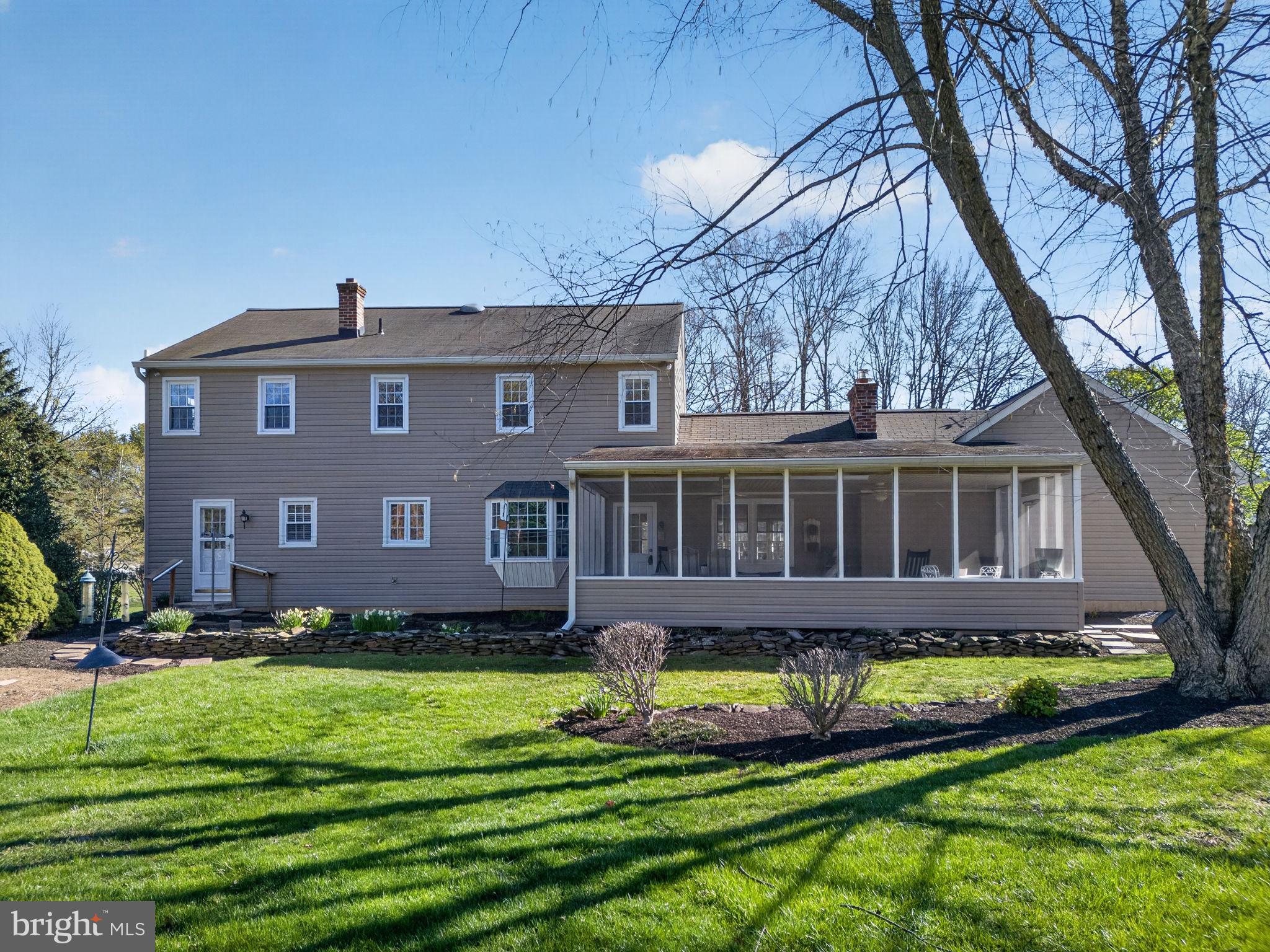 PINE VLY ESTS - Residential