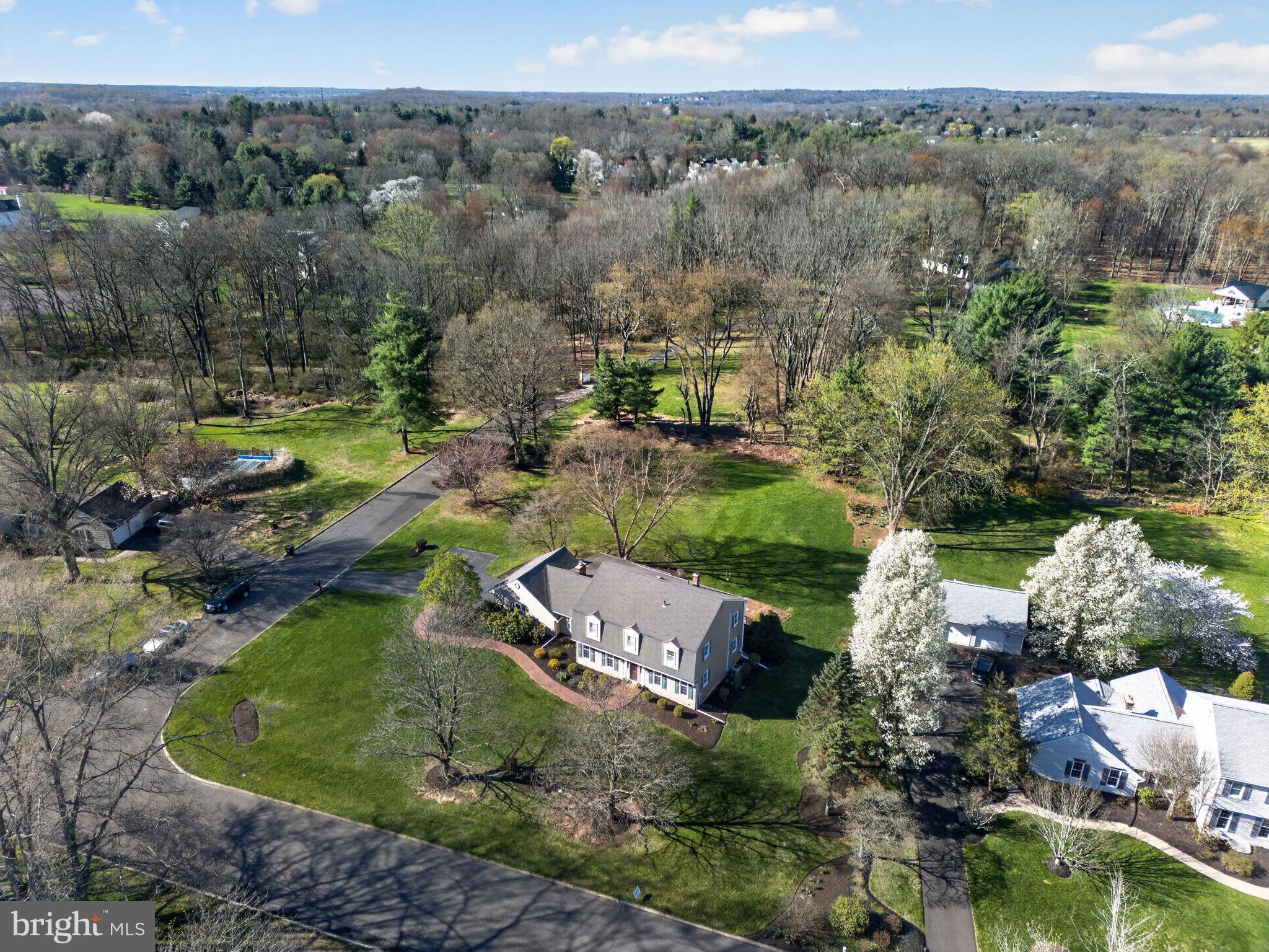 PINE VLY ESTS - Residential