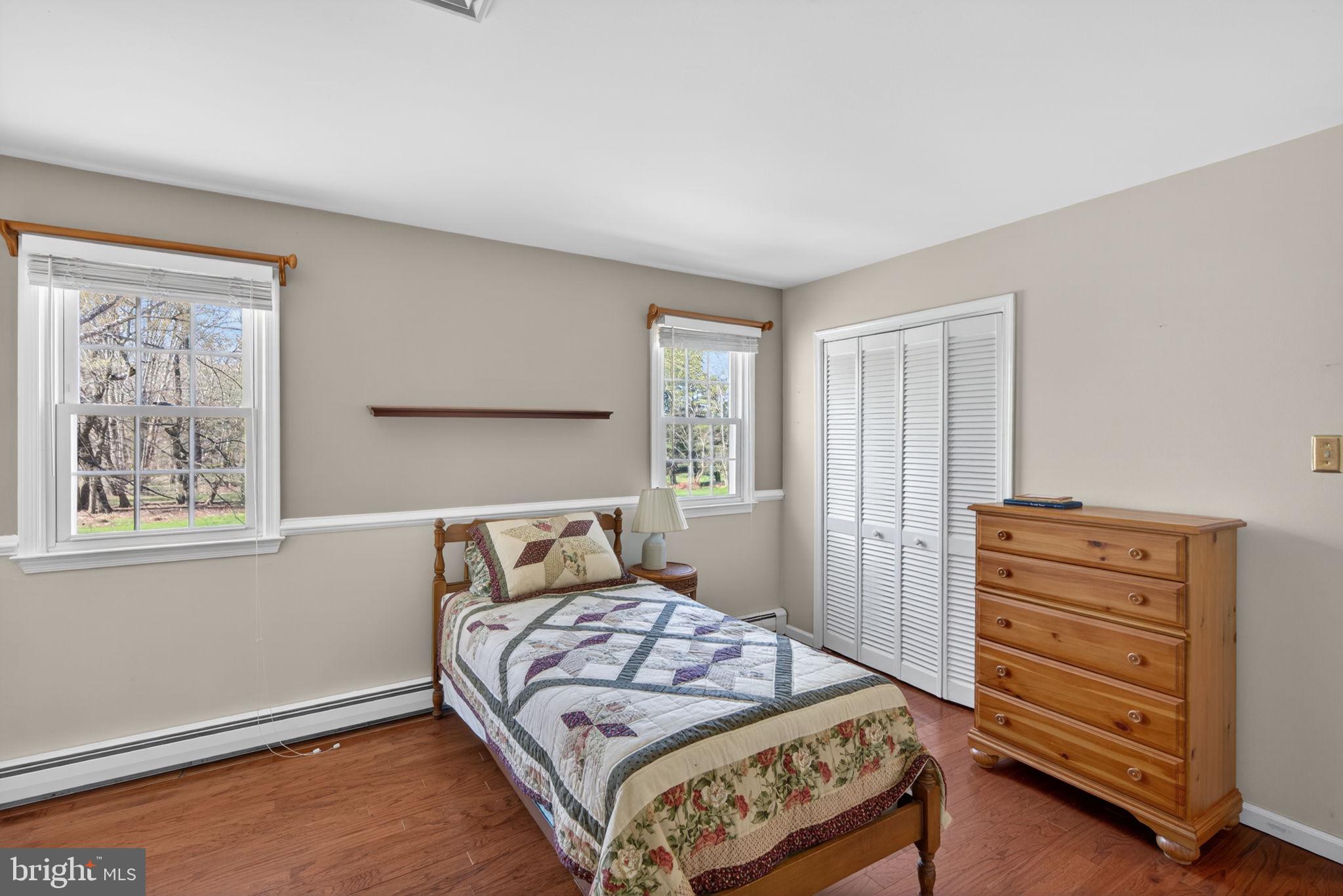 PINE VLY ESTS - Residential