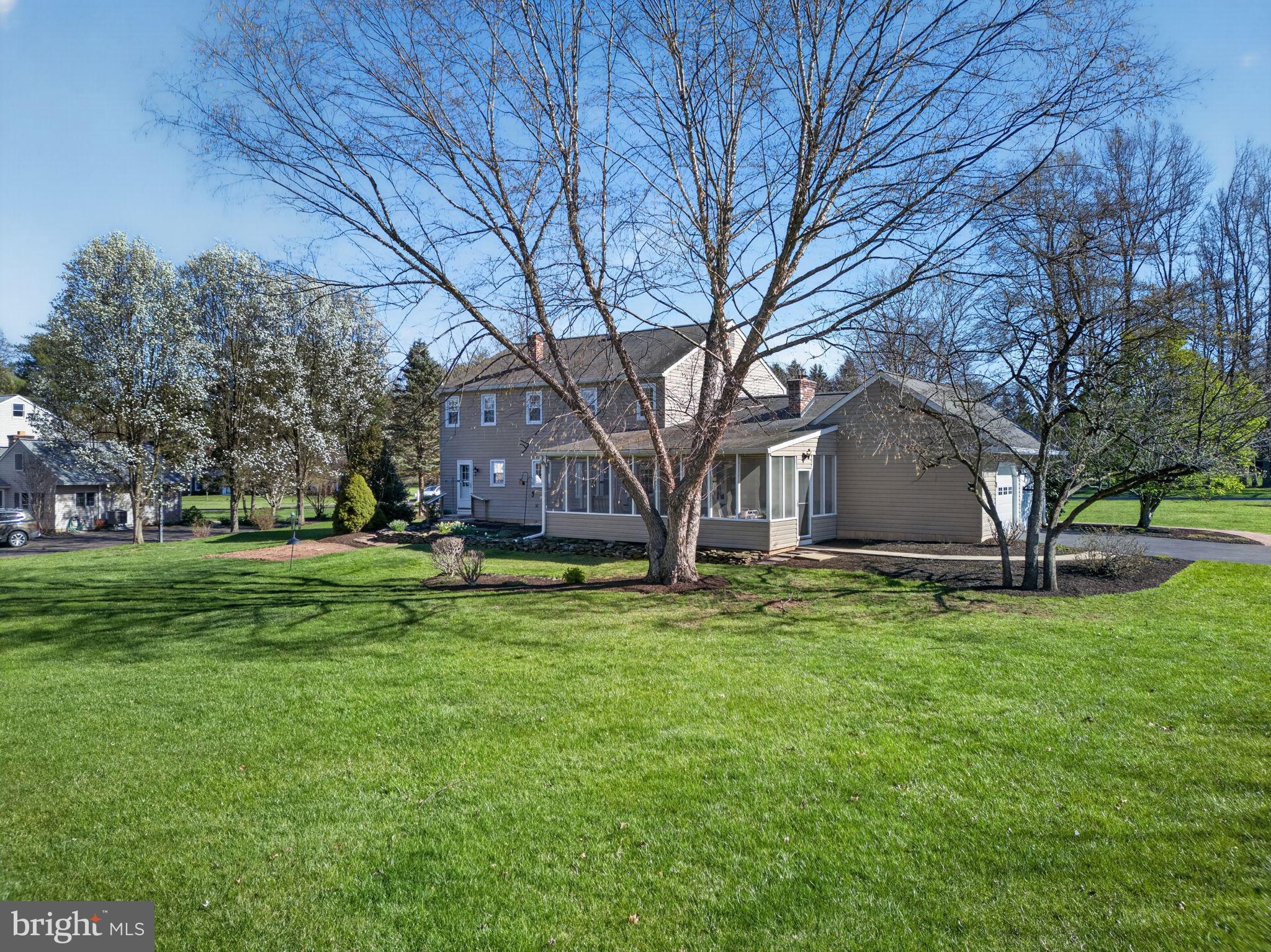 PINE VLY ESTS - Residential