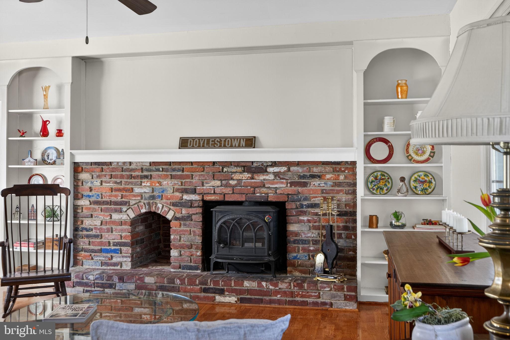 PINE VLY ESTS - Residential