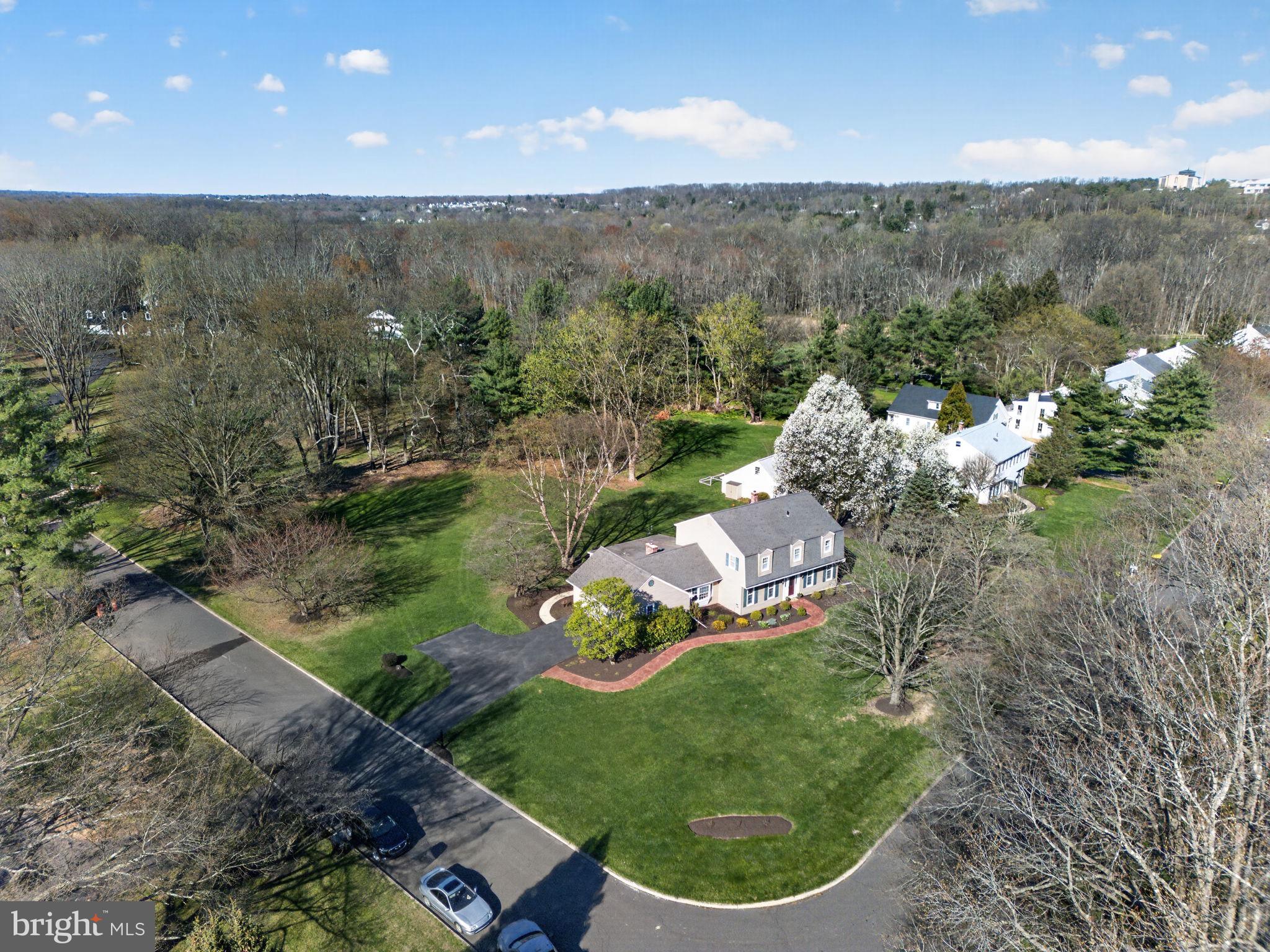 PINE VLY ESTS - Residential