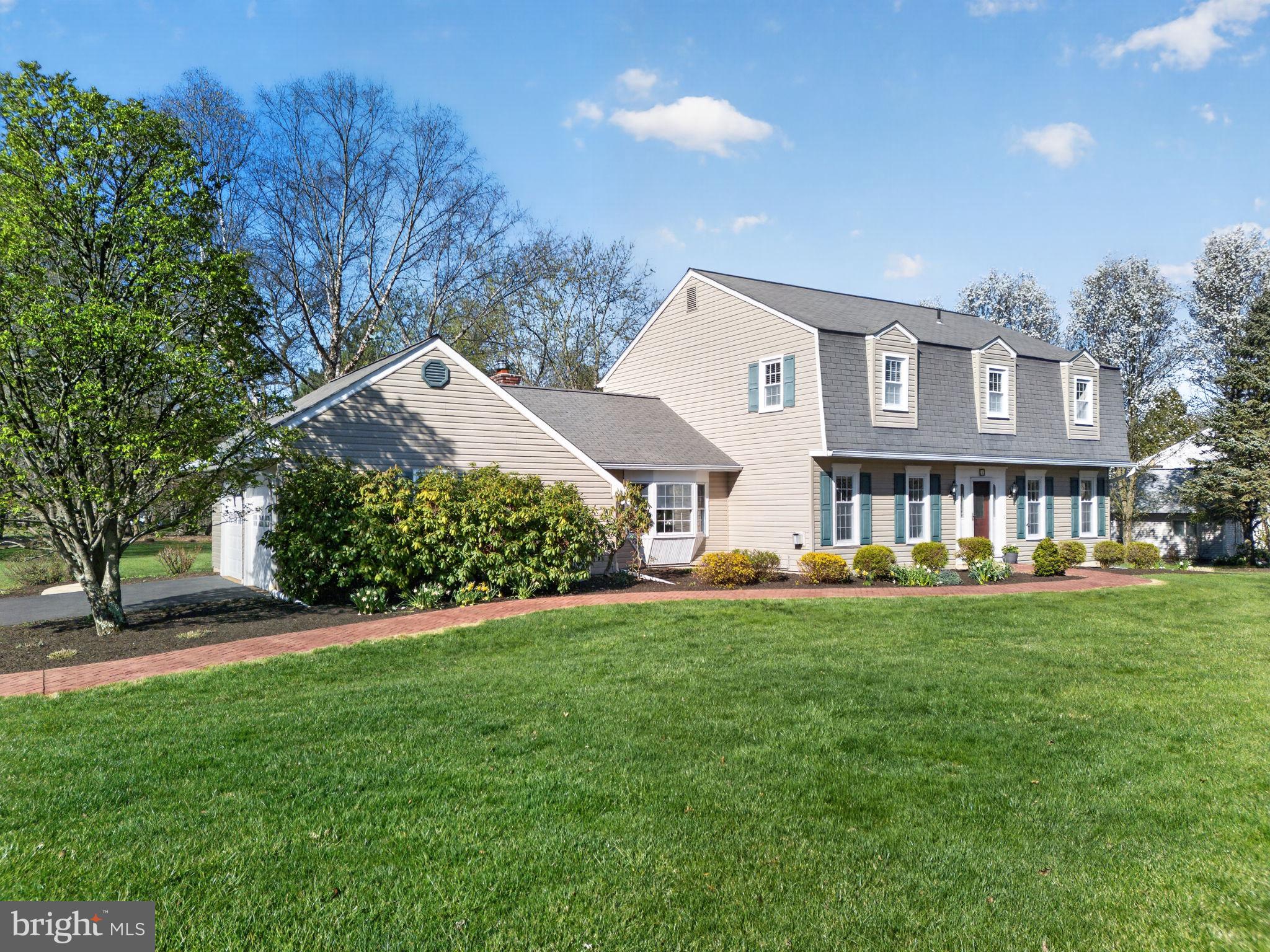 PINE VLY ESTS - Residential