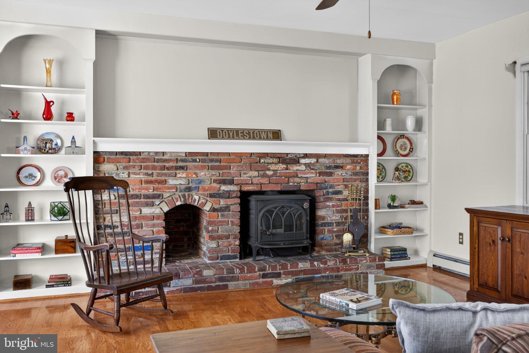 PINE VLY ESTS - Residential