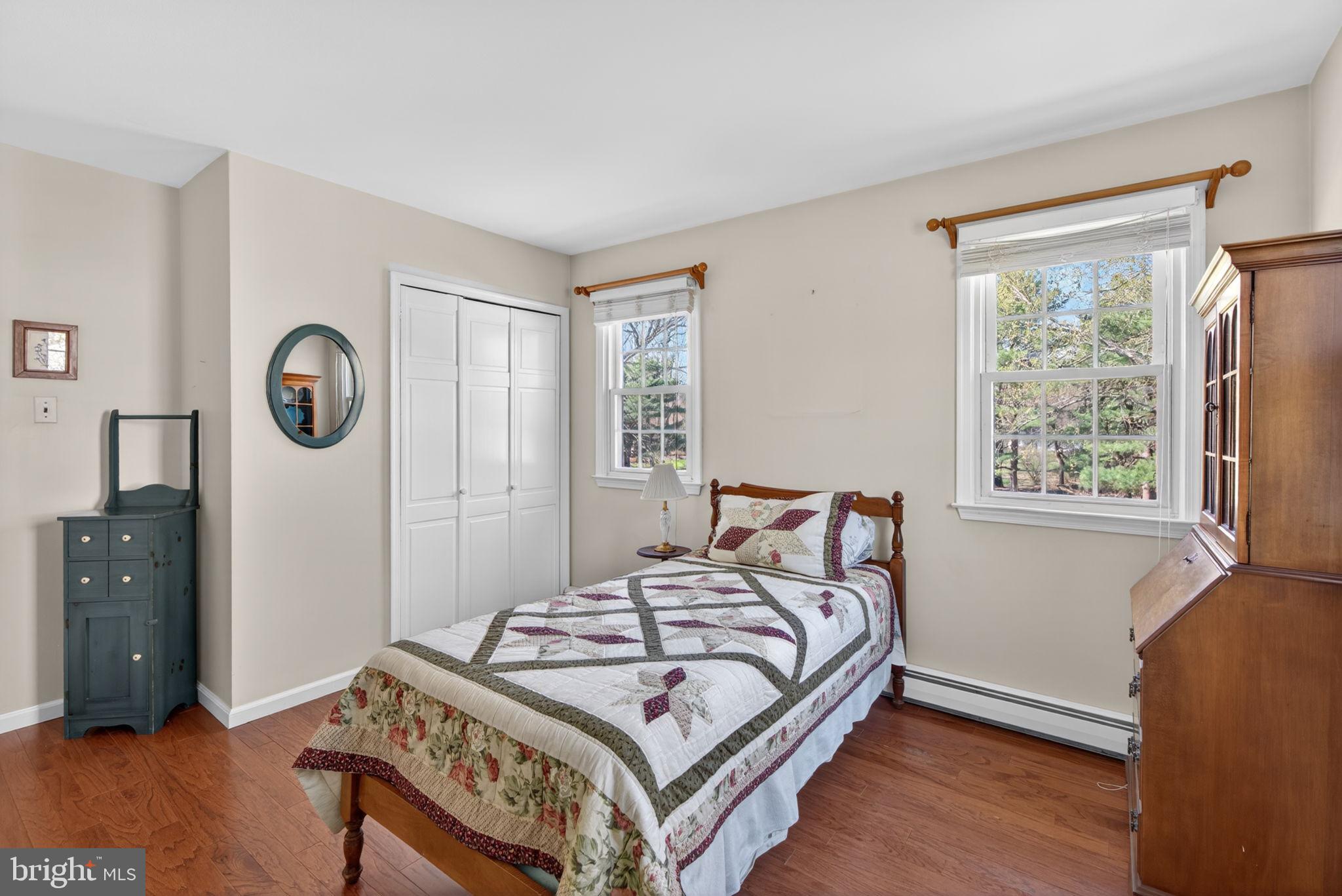 PINE VLY ESTS - Residential