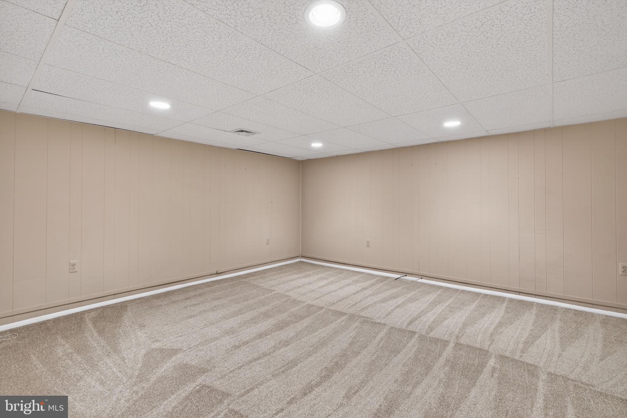 PINE VLY ESTS - Residential