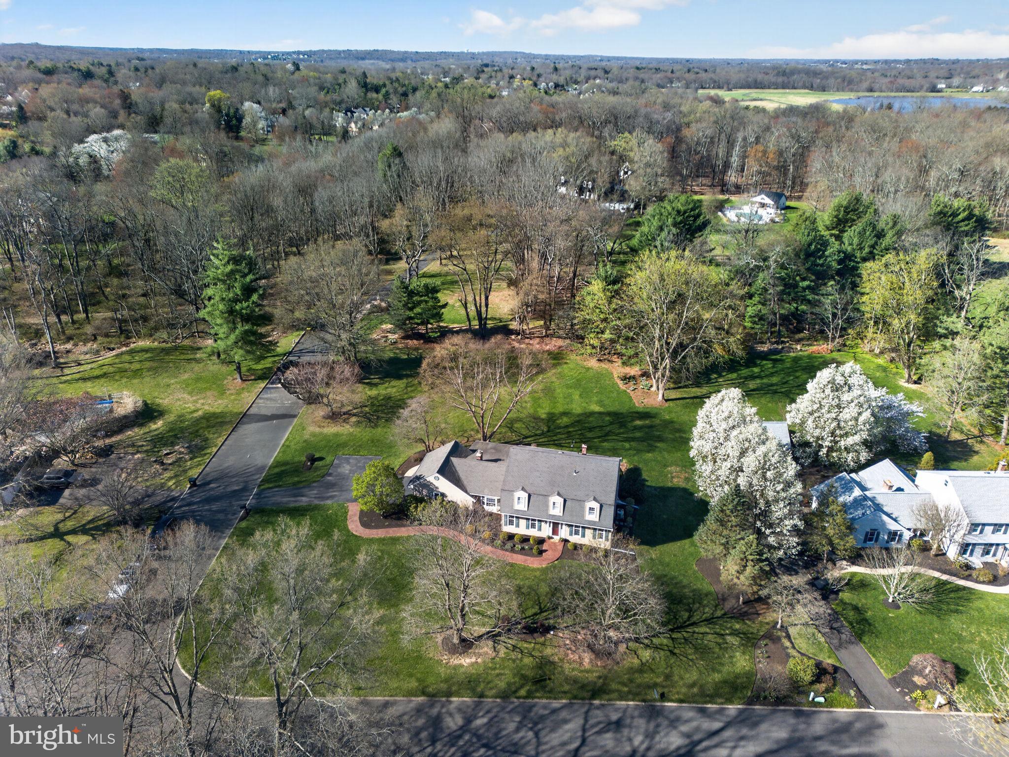 PINE VLY ESTS - Residential