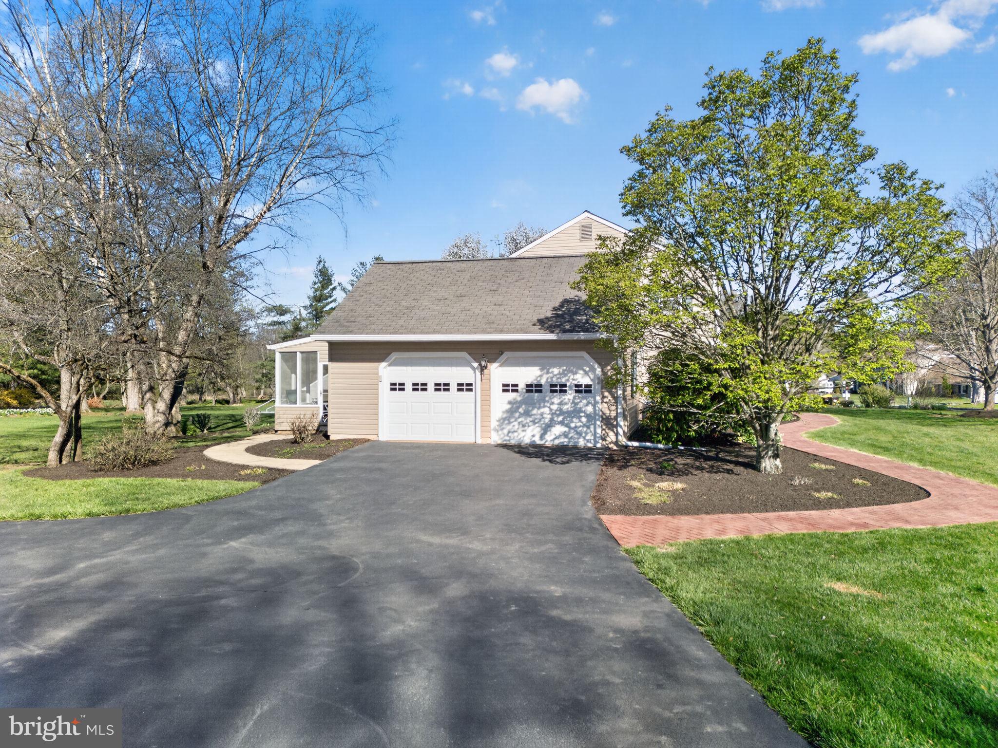 PINE VLY ESTS - Residential