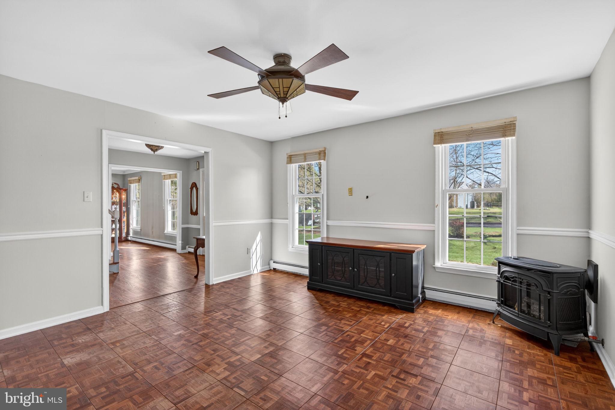 PINE VLY ESTS - Residential