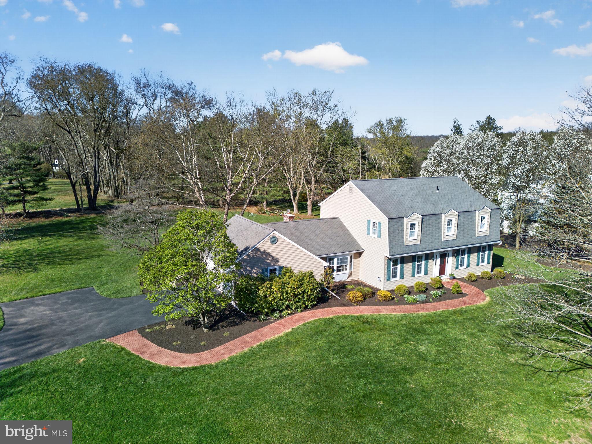 PINE VLY ESTS - Residential