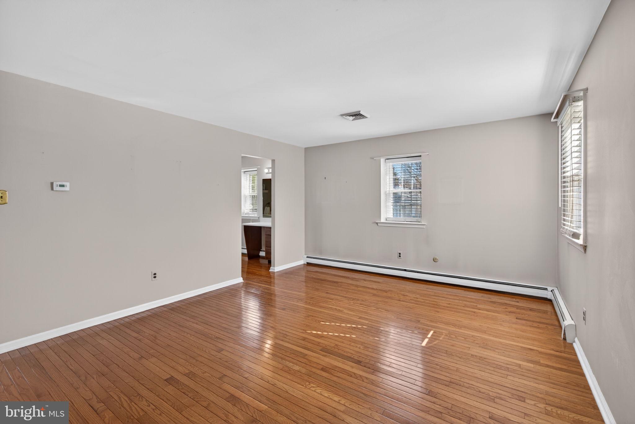 PINE VLY ESTS - Residential