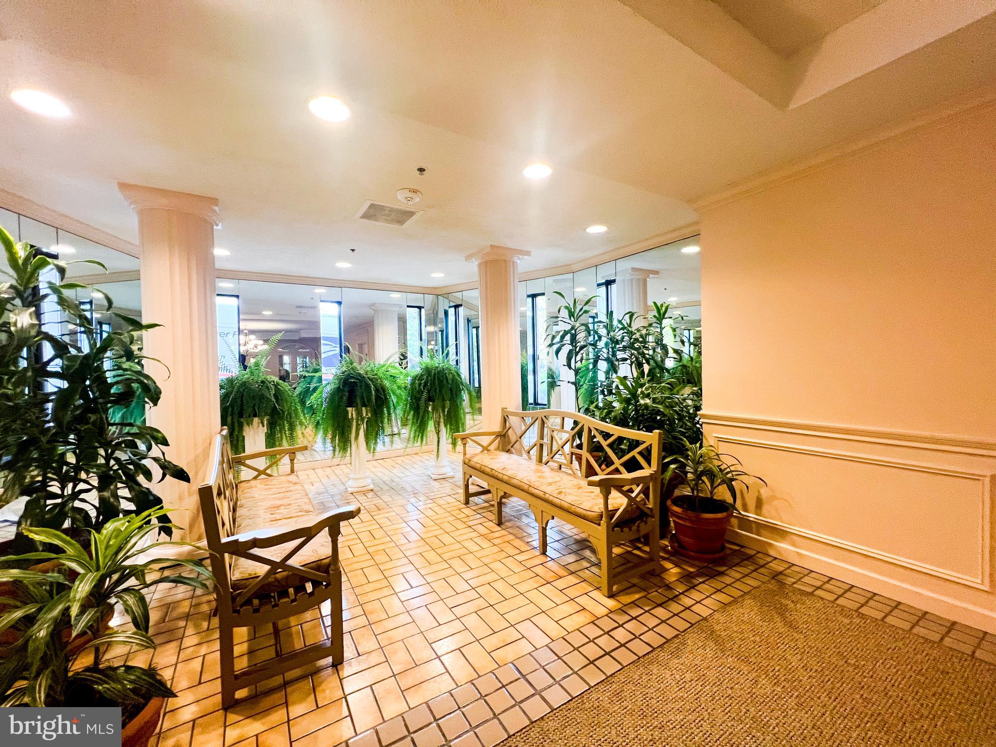 GREENS AT LEISURE WORLD - Residential