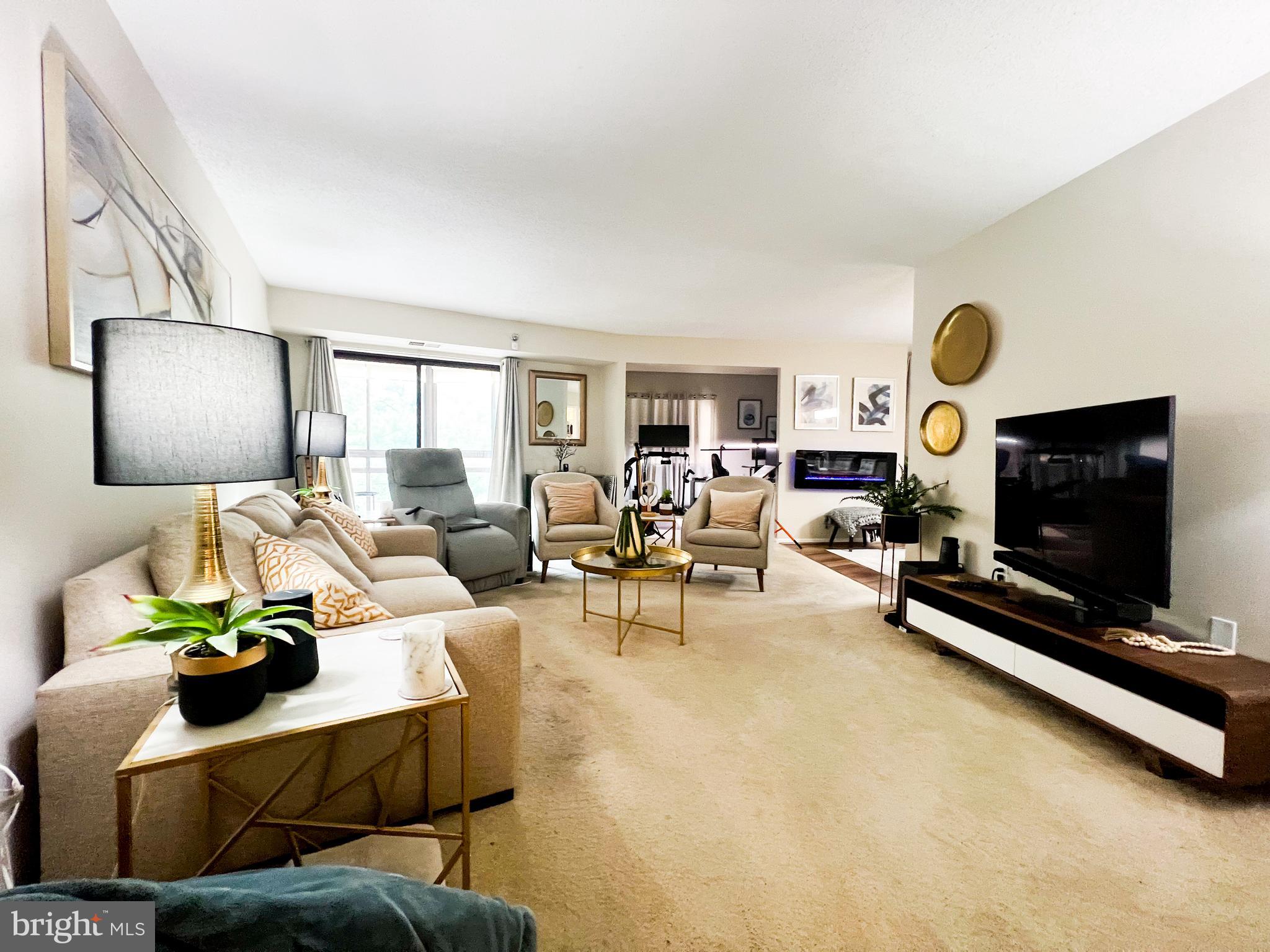 GREENS AT LEISURE WORLD - Residential