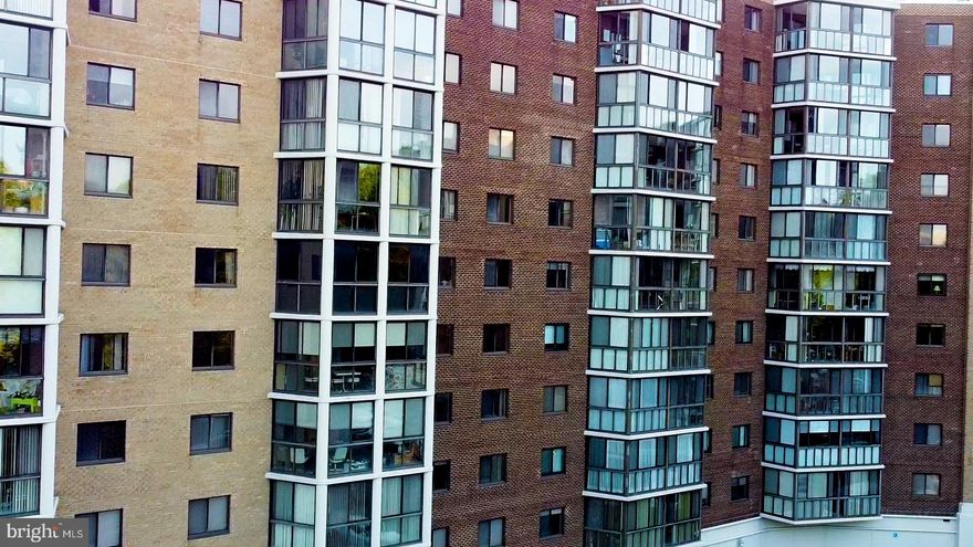 Welcome to this beautifully renovated 2-bedroom, 2-bath condo with a den, offering 1,480 sq. ft. of comfortable living space. The bright and airy sunroom, accessible from both the living room and bedrooms, provides serene views, perfect for relaxation. The eat-in kitchen boasts stylish wood cabinetry, granite countertops, a backsplash, stainless steel appliances, and a large pantry. The spacious primary bedroom features a walk-in closet and an updated en-suite bath. Both bathrooms have been tastefully renovated, and the den offers a flexible space for a home office or reading nook. Enjoy modern laminate flooring throughout, in-unit washer and dryer, and ample storage. This condo is move-in ready and provides the perfect blend of style and comfort.