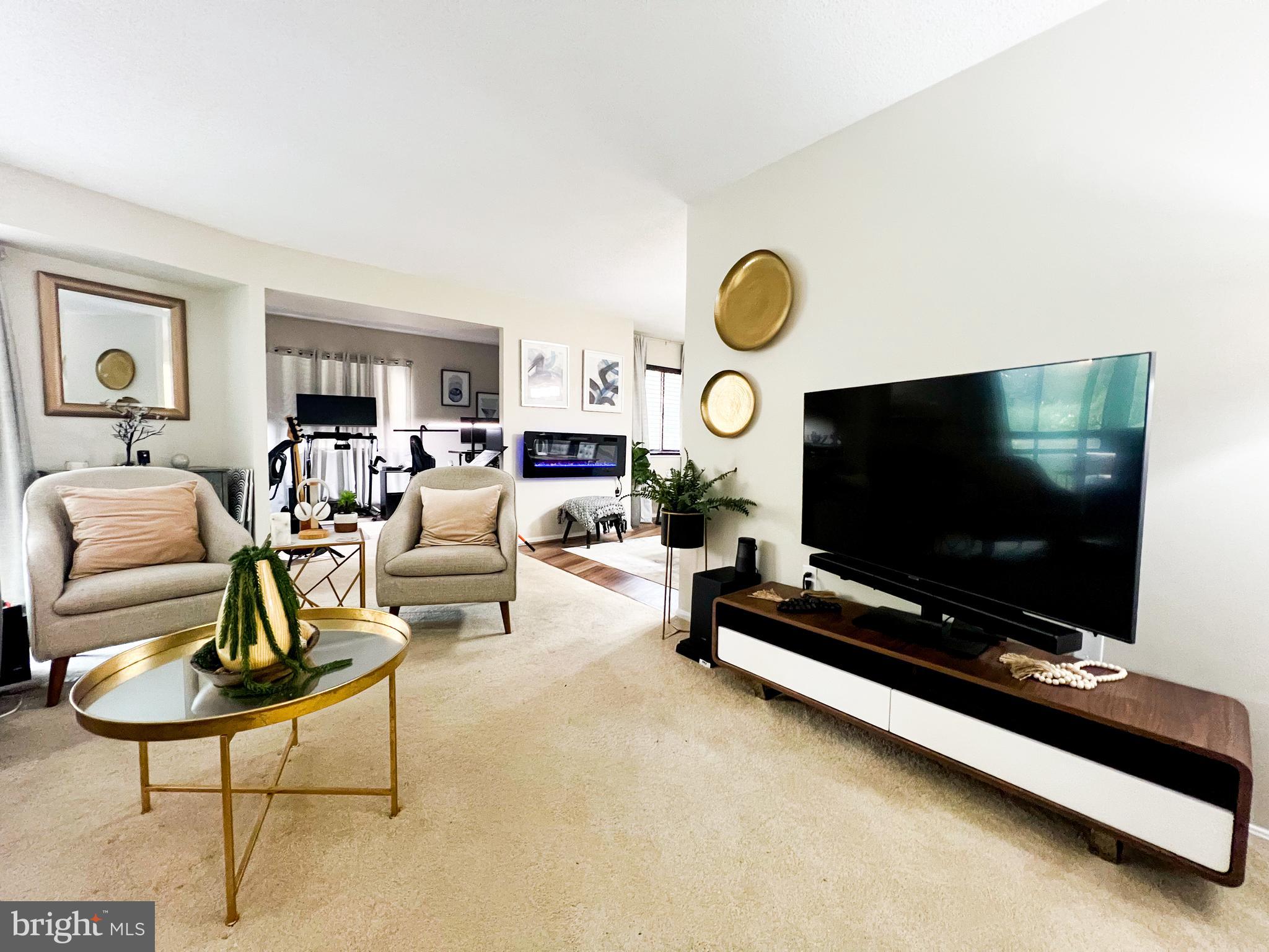 GREENS AT LEISURE WORLD - Residential