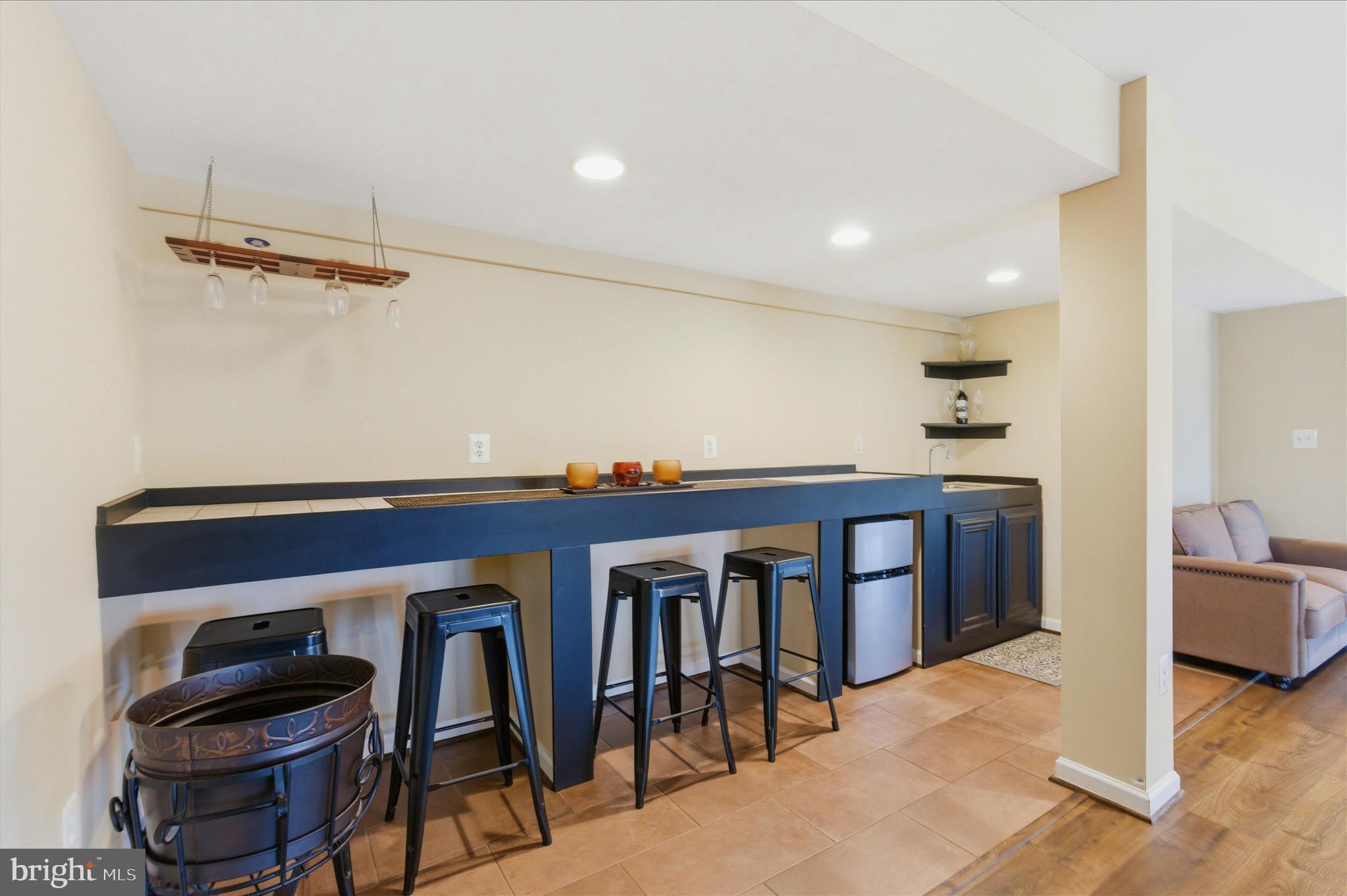 SOUTH RIDING - Residential