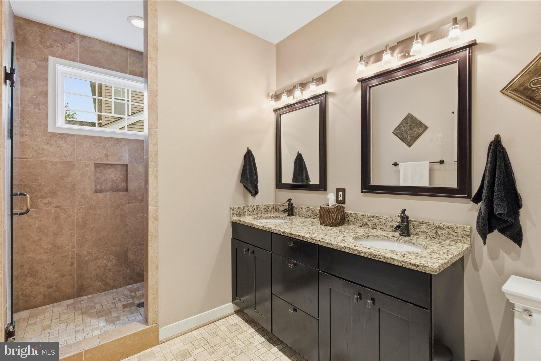 SOUTH RIDING - Residential