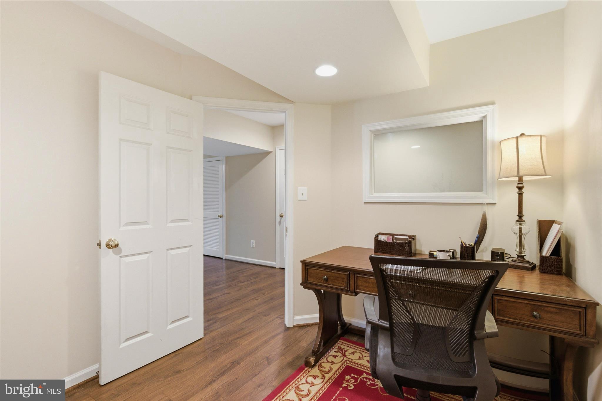 SOUTH RIDING - Residential