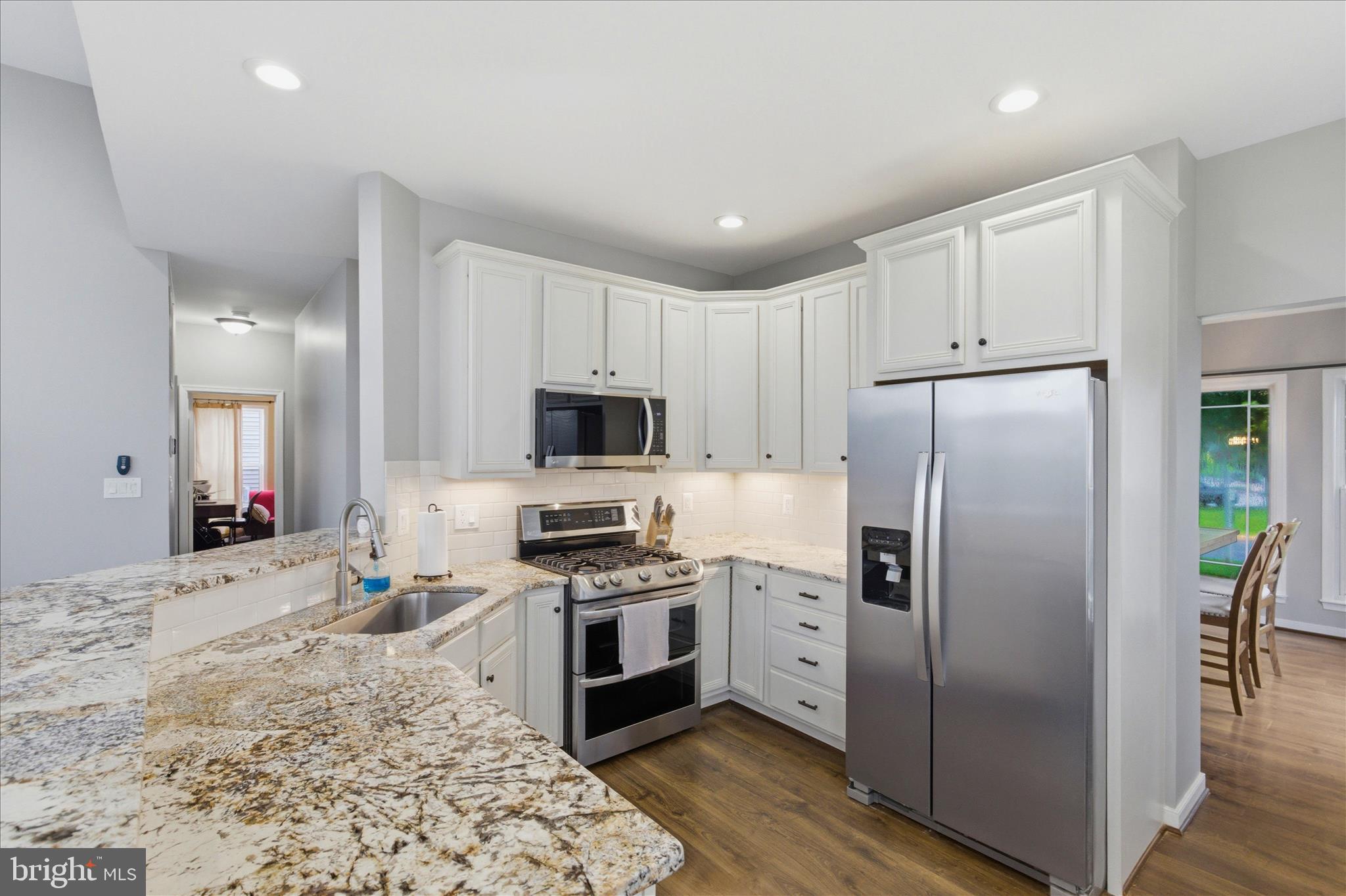 SOUTH RIDING - Residential