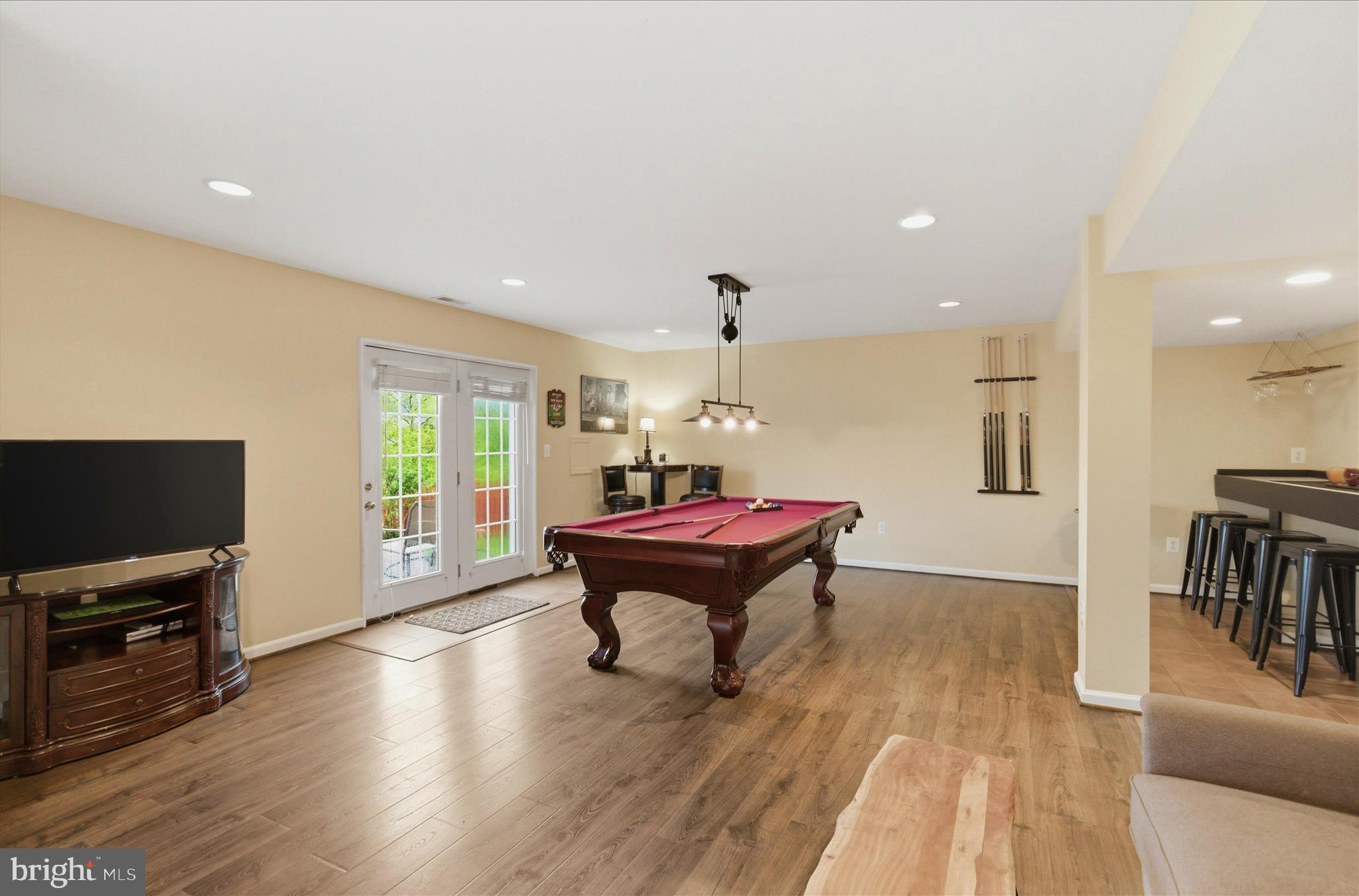 SOUTH RIDING - Residential