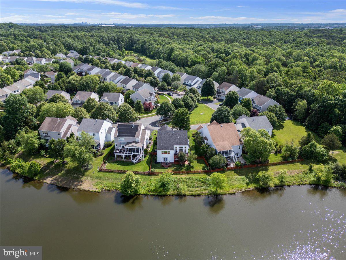 SOUTH RIDING - Residential